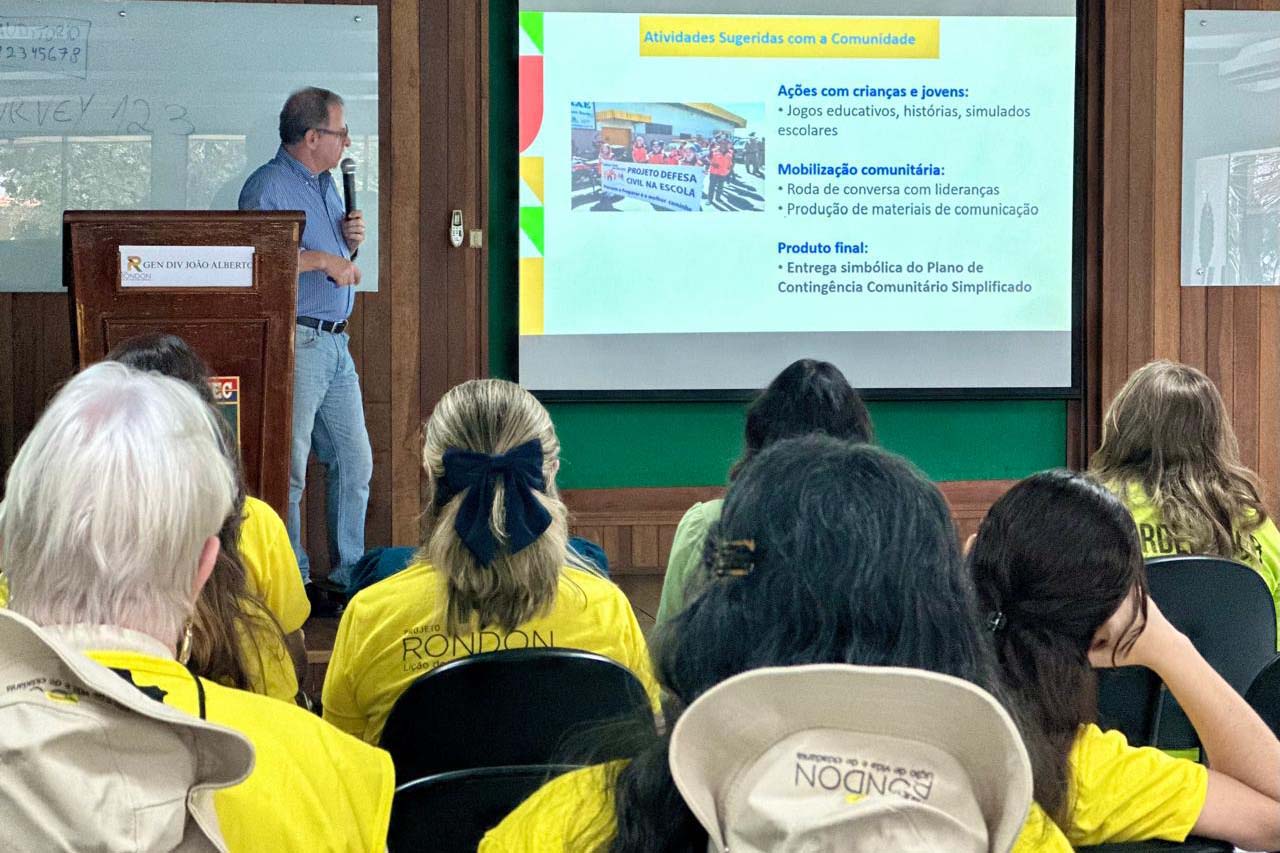 Paraná firma parceria com Ministério da Defesa para operação do Projeto Rondon