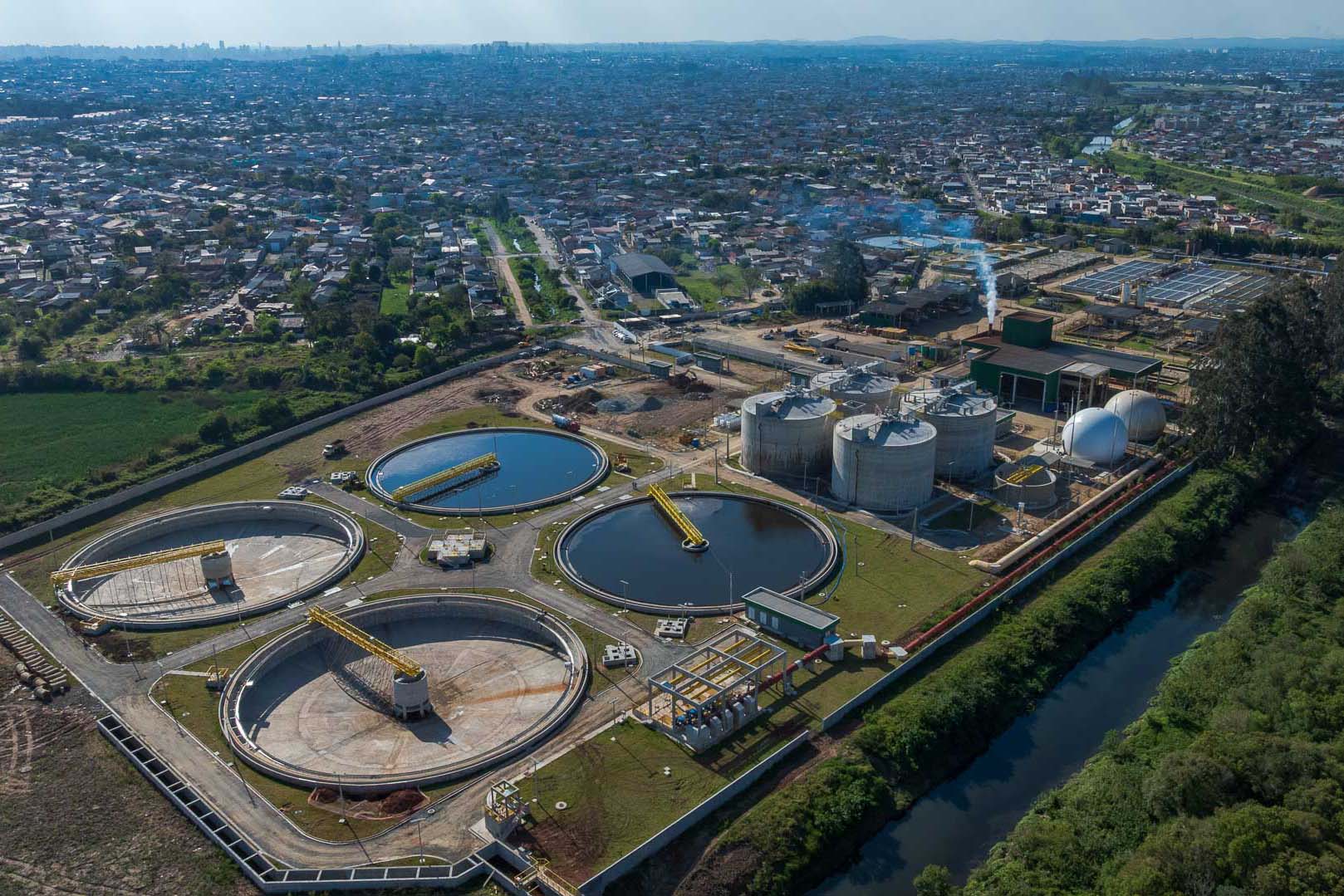 Sanepar injeta R$ 5,4 bilhões no Paraná e impulsiona PIB em 2024, aponta estudo