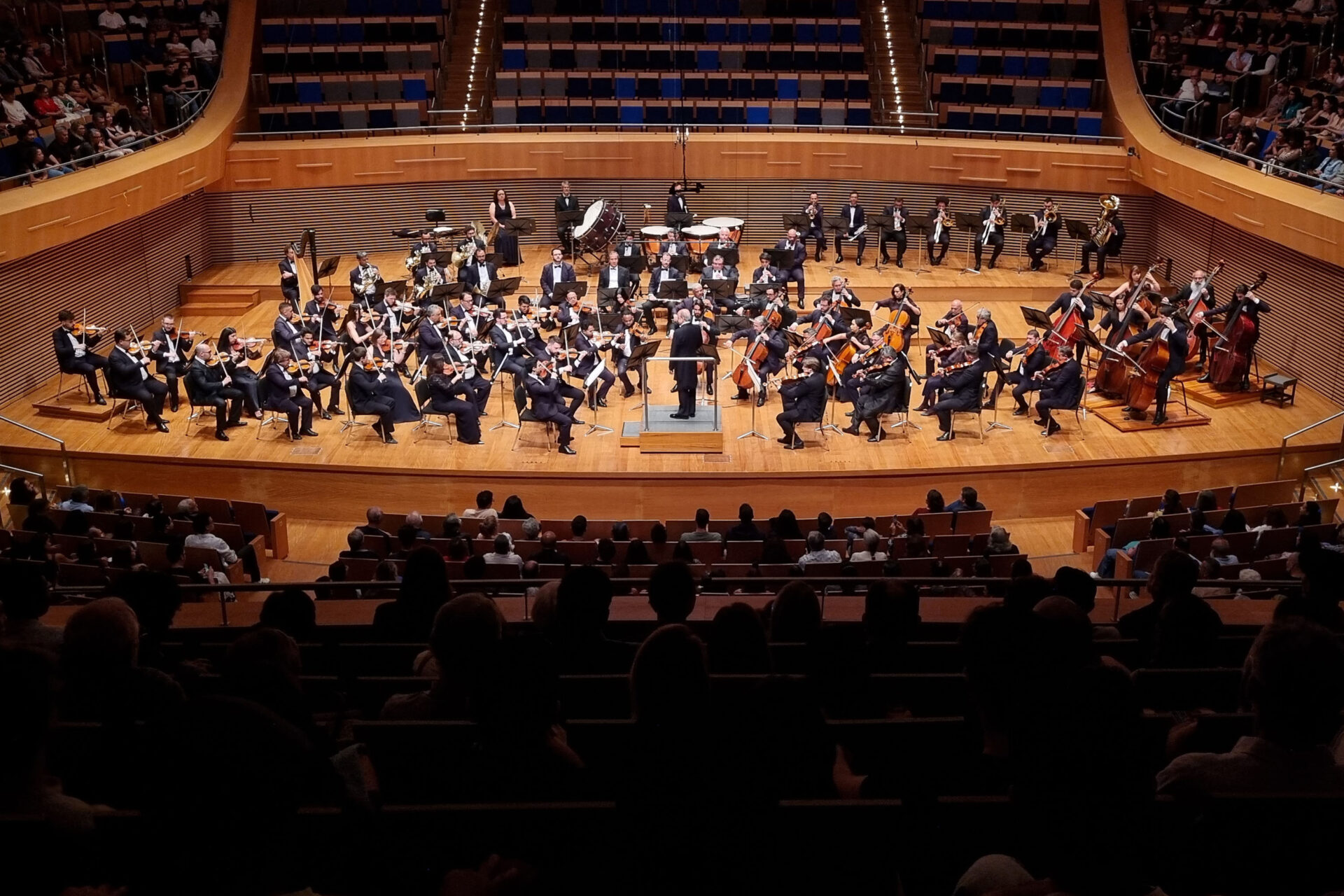 Orquestra Sinfônica do Paraná reúne mil pessoas em concerto inédito em Belo Horizonte