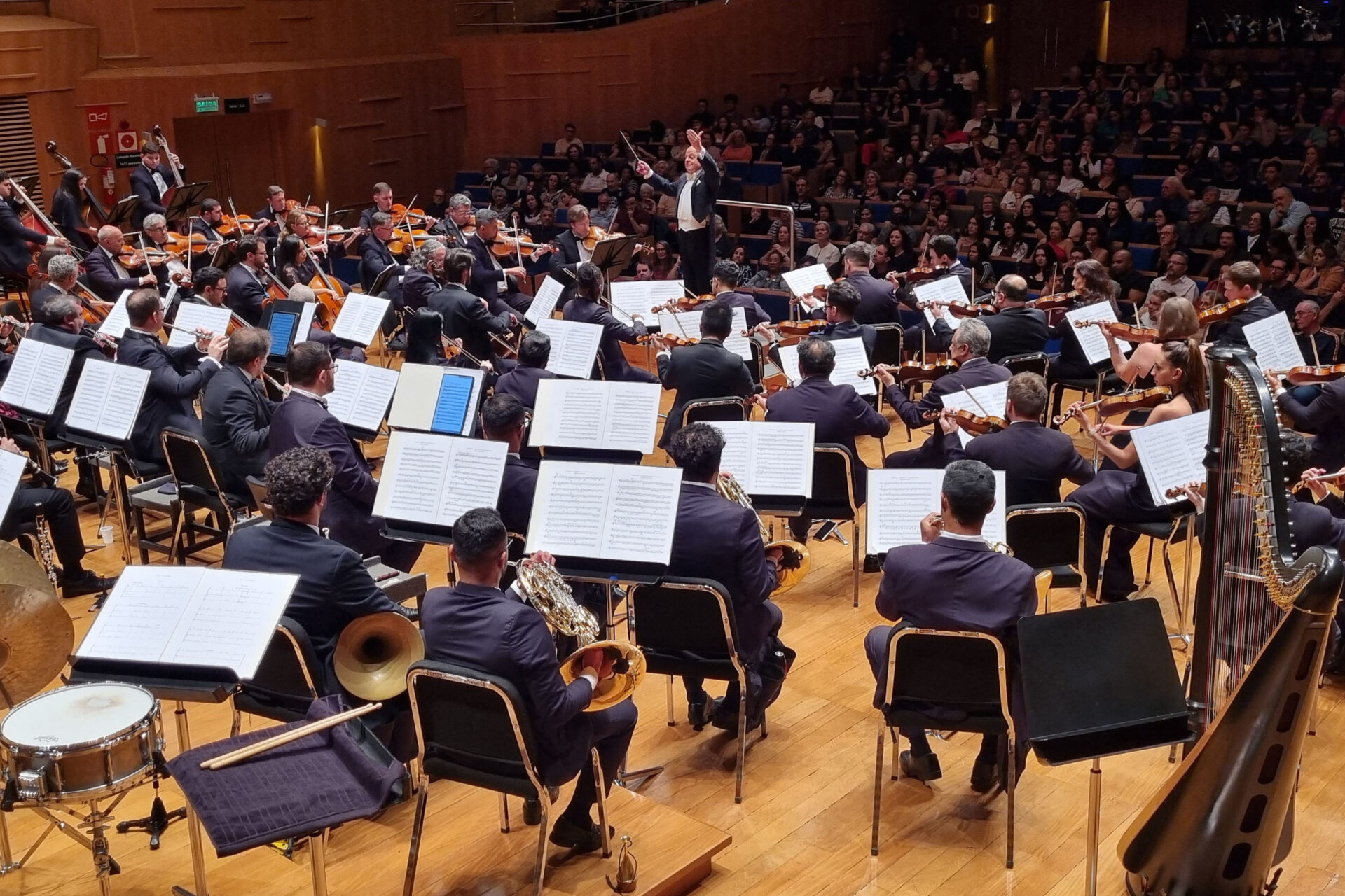 Orquestra Sinfônica do Paraná reúne mil pessoas em concerto inédito em Belo Horizonte