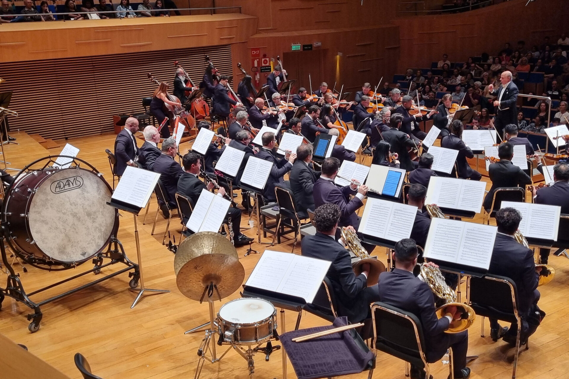 Orquestra Sinfônica do Paraná reúne mil pessoas em concerto inédito em Belo Horizonte