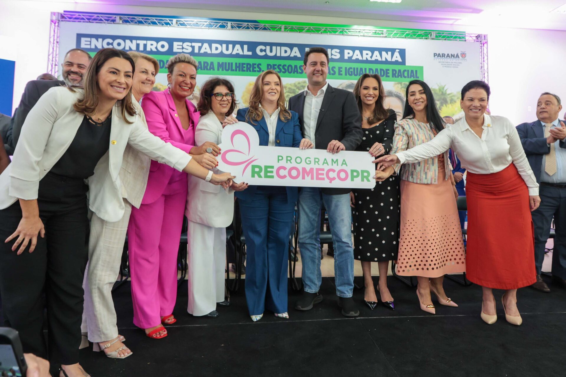 Governo do Paraná regulamenta auxílio social para mulheres vítimas de violência