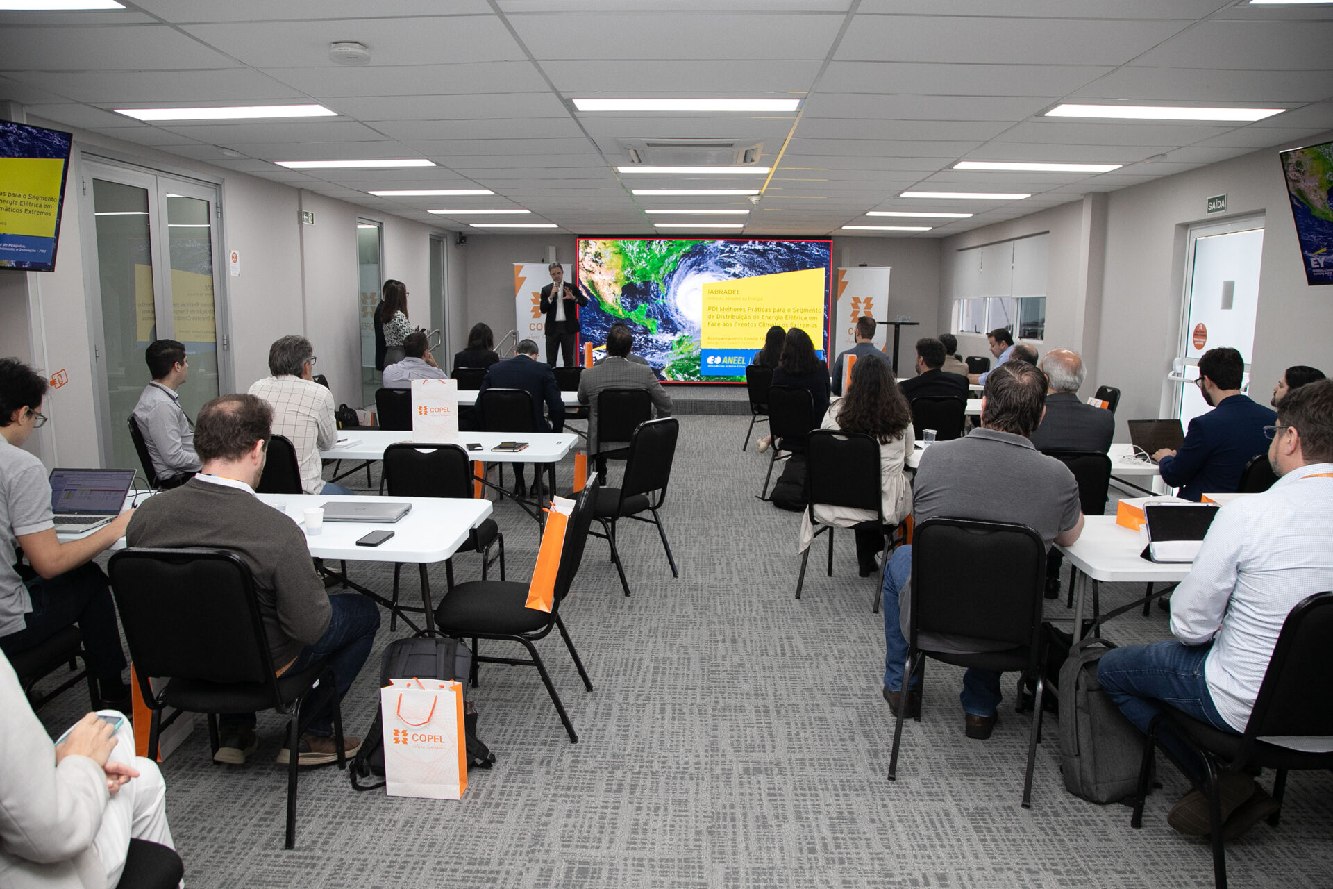 Empresas de energia de todo o País discutem mudanças climáticas em evento na Copel
