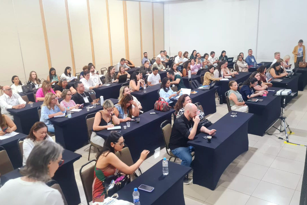 Paraná capacita 350 gestores e profissionais da Saúde no programa Agora Tem Especialistas