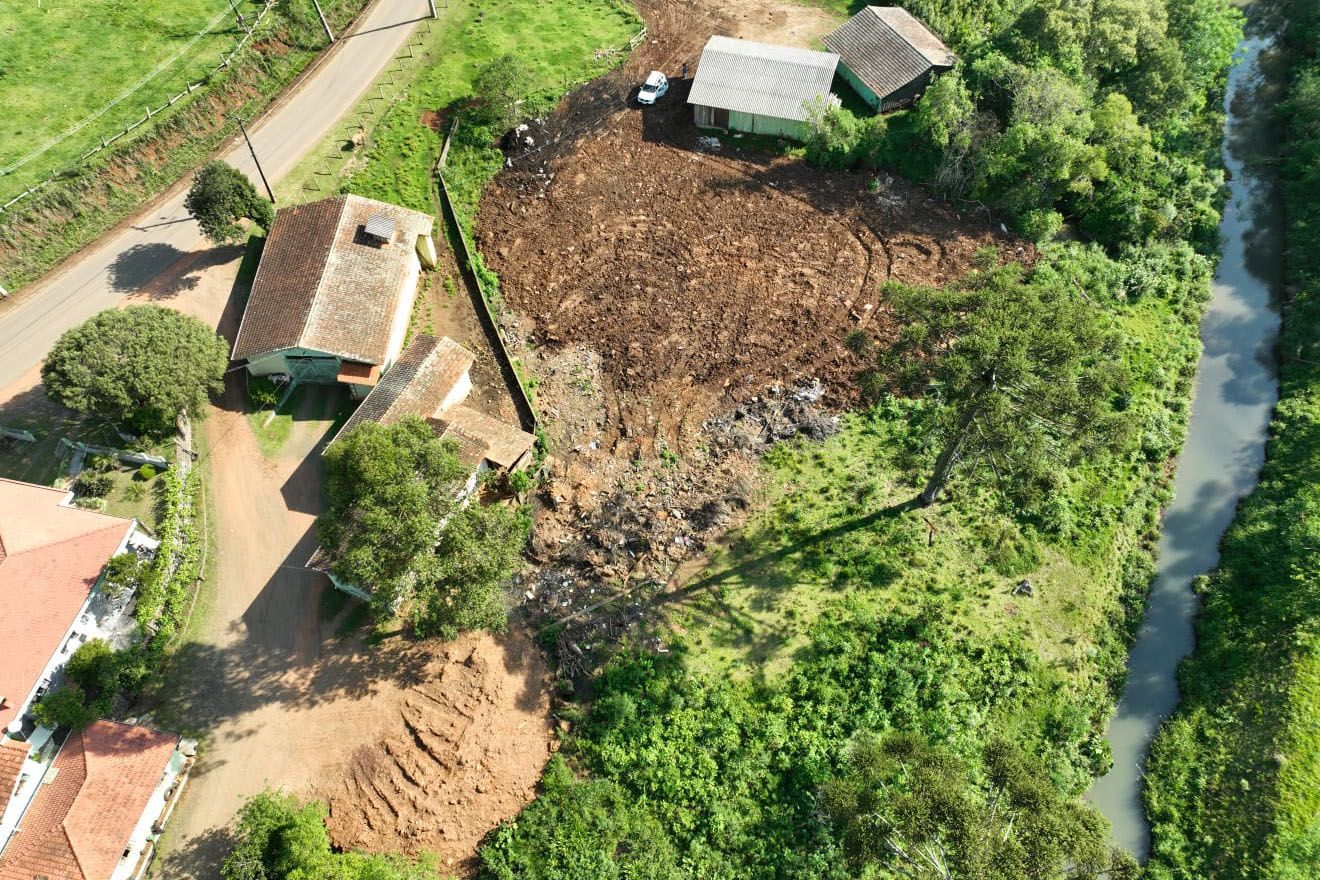 IAT multa prefeitura e proprietário de terreno em Cruz Machado por danos em APP