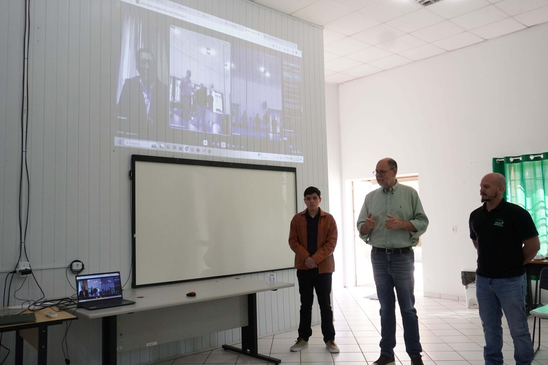 Estado entrega as soluções propostas por alunos do Talento Tech para o “Desafio Morretes”