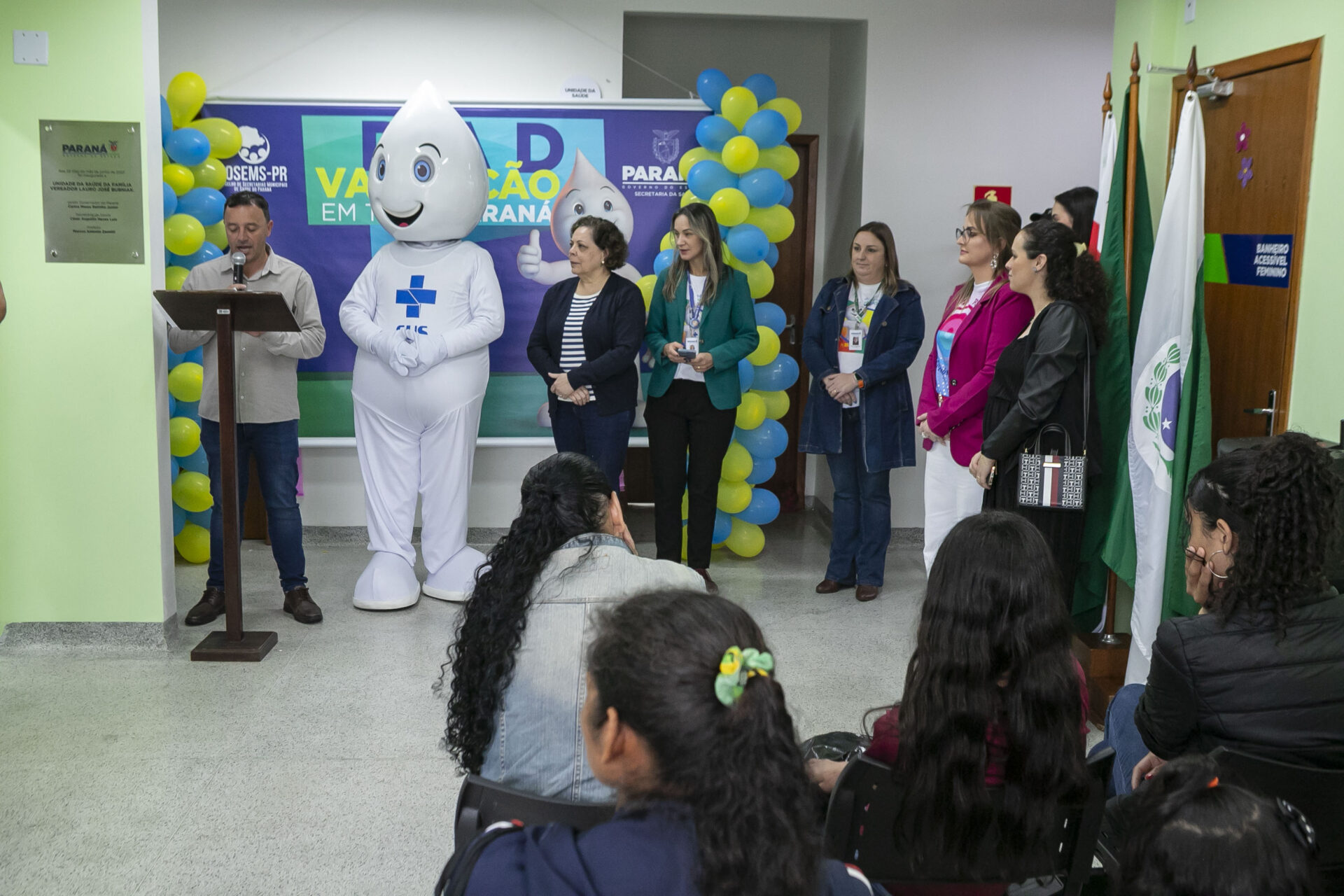 Dia D de Multivacinação mobiliza 10 mil profissionais em 1370 salas de aplicação pelo Paraná