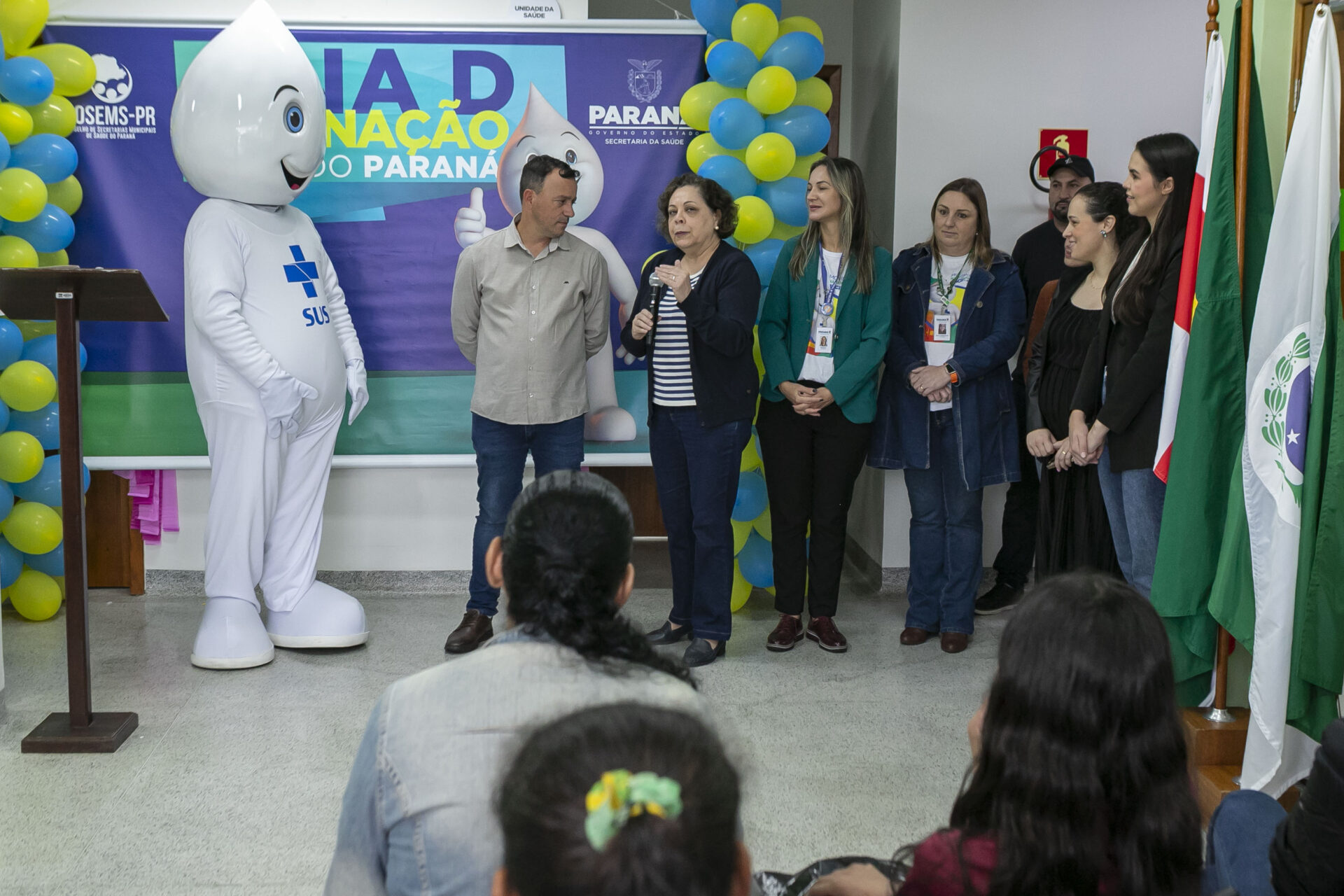 Dia D de Multivacinação mobiliza 10 mil profissionais em 1370 salas de aplicação pelo Paraná