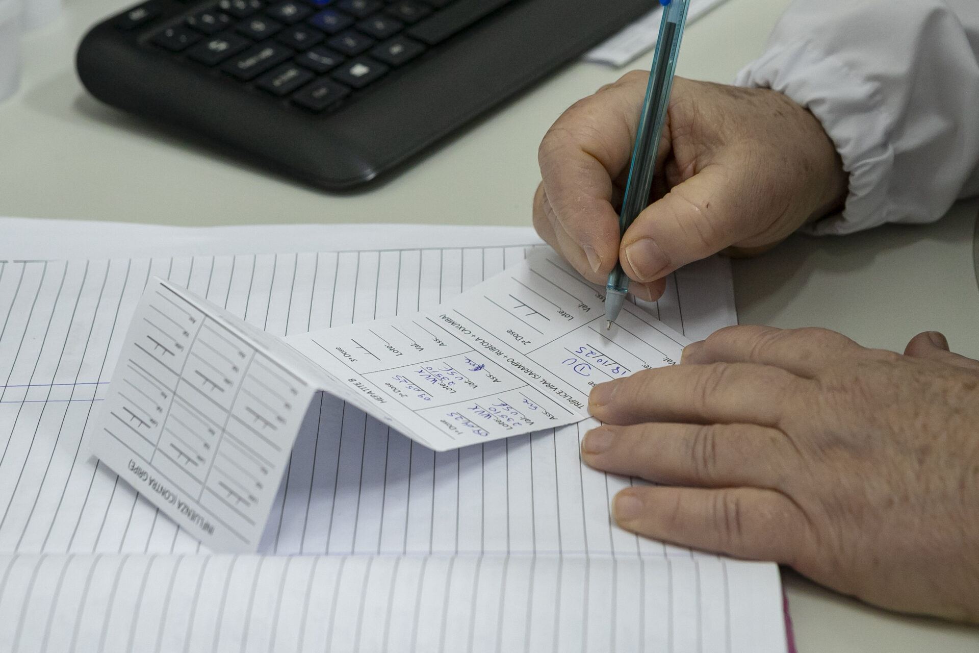 Dia D de Multivacinação mobiliza 10 mil profissionais em 1370 salas de aplicação pelo Paraná