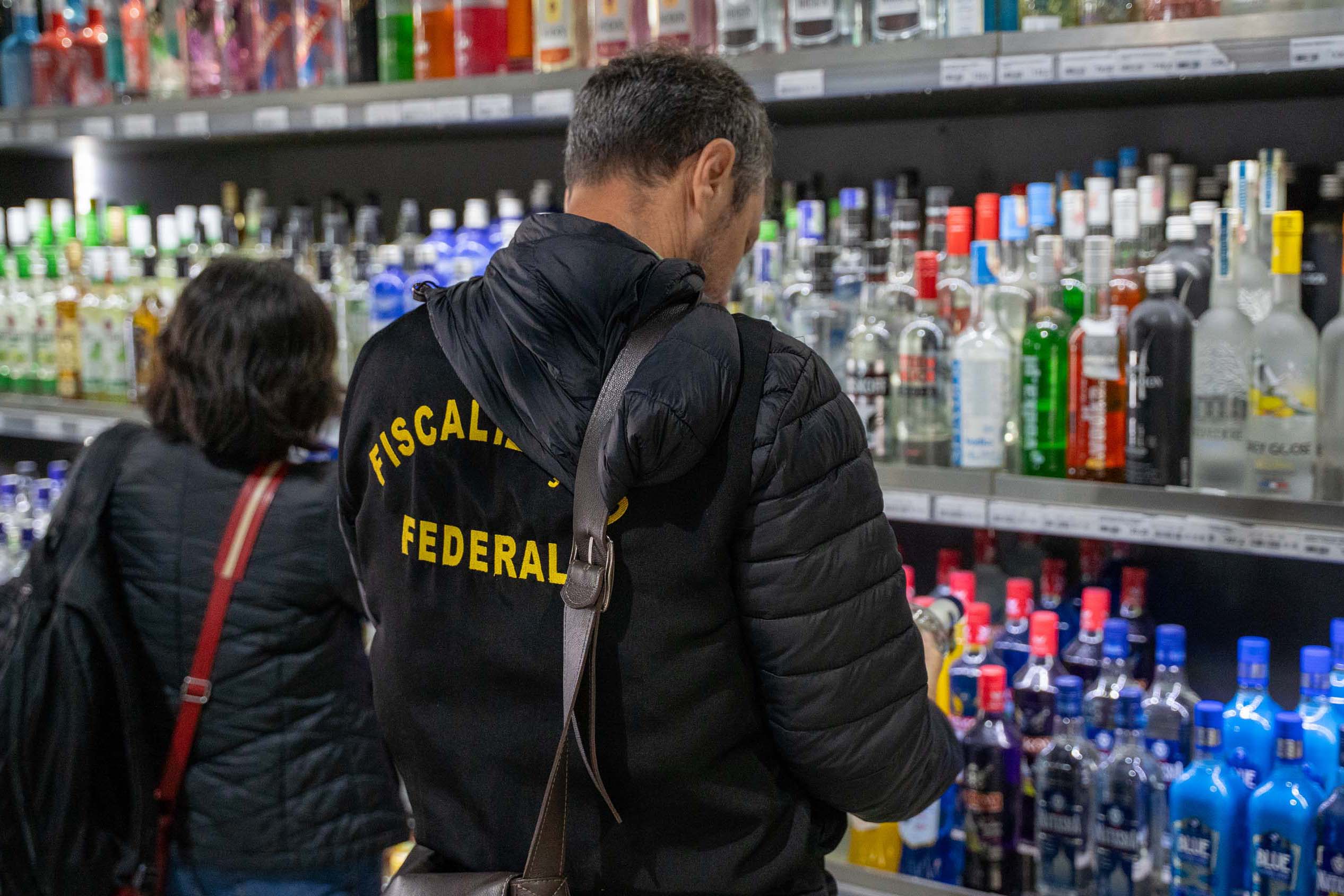 Estado intensifica fiscalizações em estabelecimentos que comercializam bebidas