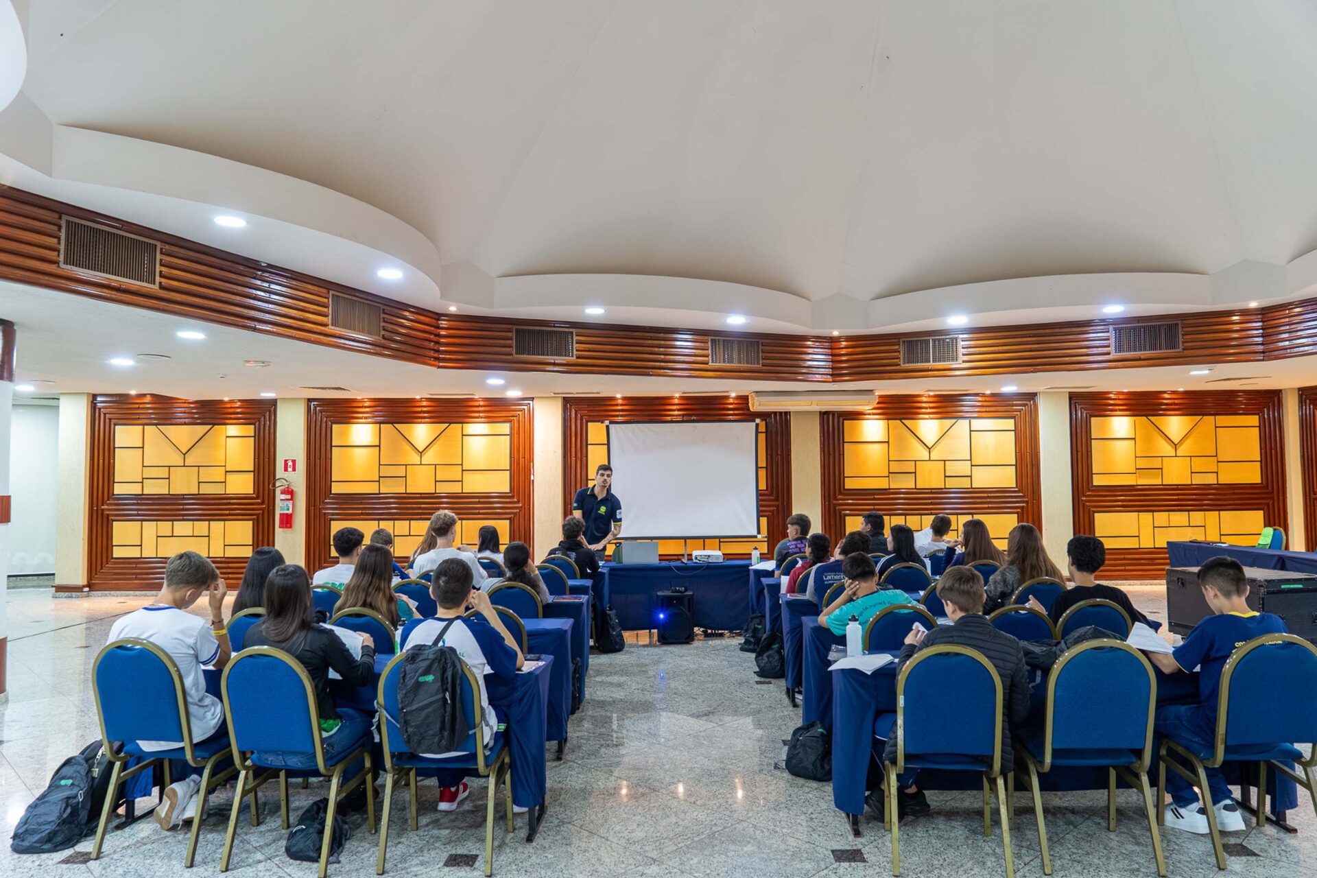 Imersão prepara alunos da rede estadual para Olimpíada Brasileira de Matemática