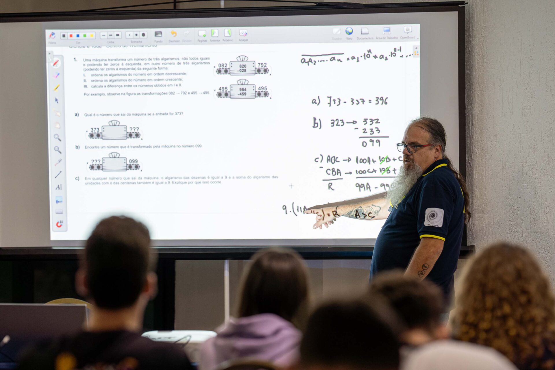 Imersão prepara alunos da rede estadual para Olimpíada Brasileira de Matemática