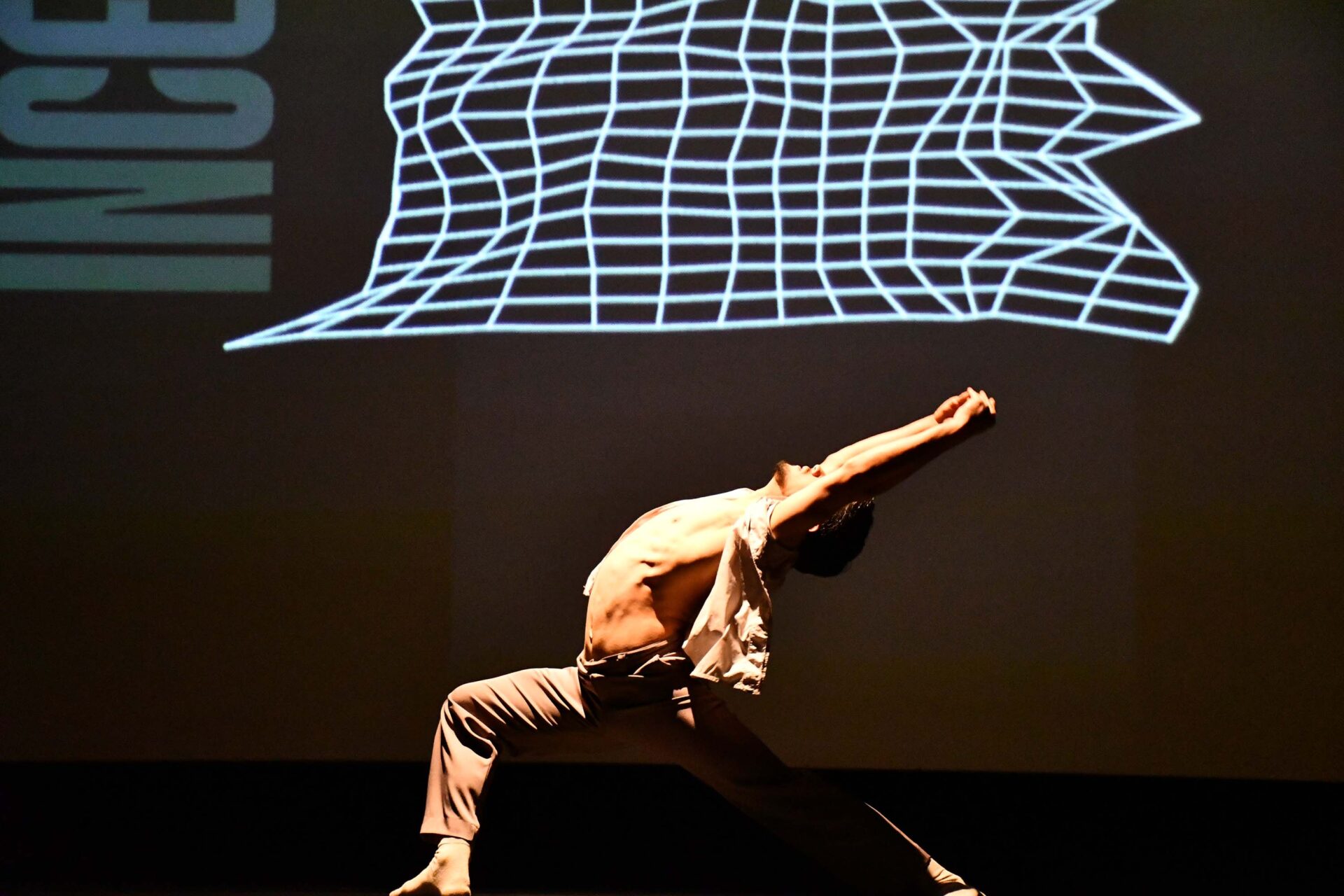 Balé Teatro Guaíra inspira novas gerações em apresentações em Ibiporã