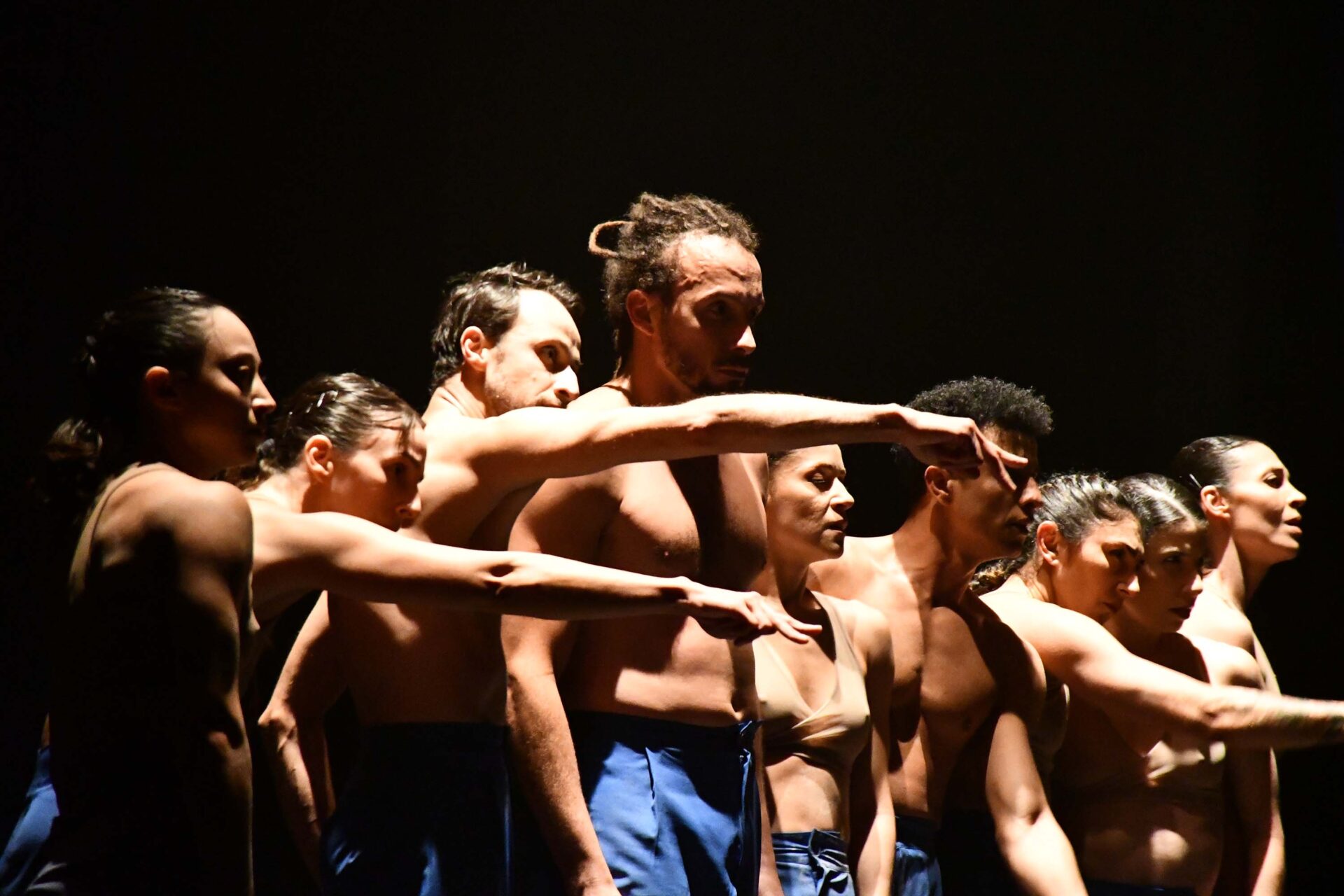 Balé Teatro Guaíra inspira novas gerações em apresentações em Ibiporã