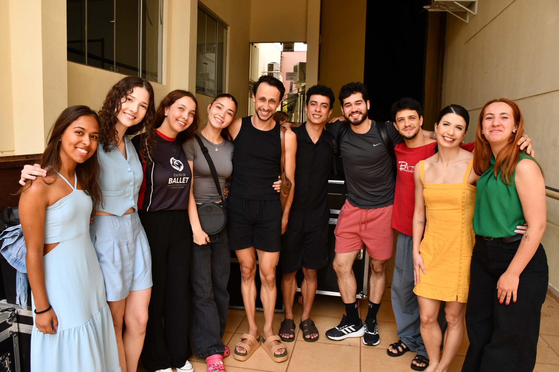 Balé Teatro Guaíra inspira novas gerações em apresentações em Ibiporã