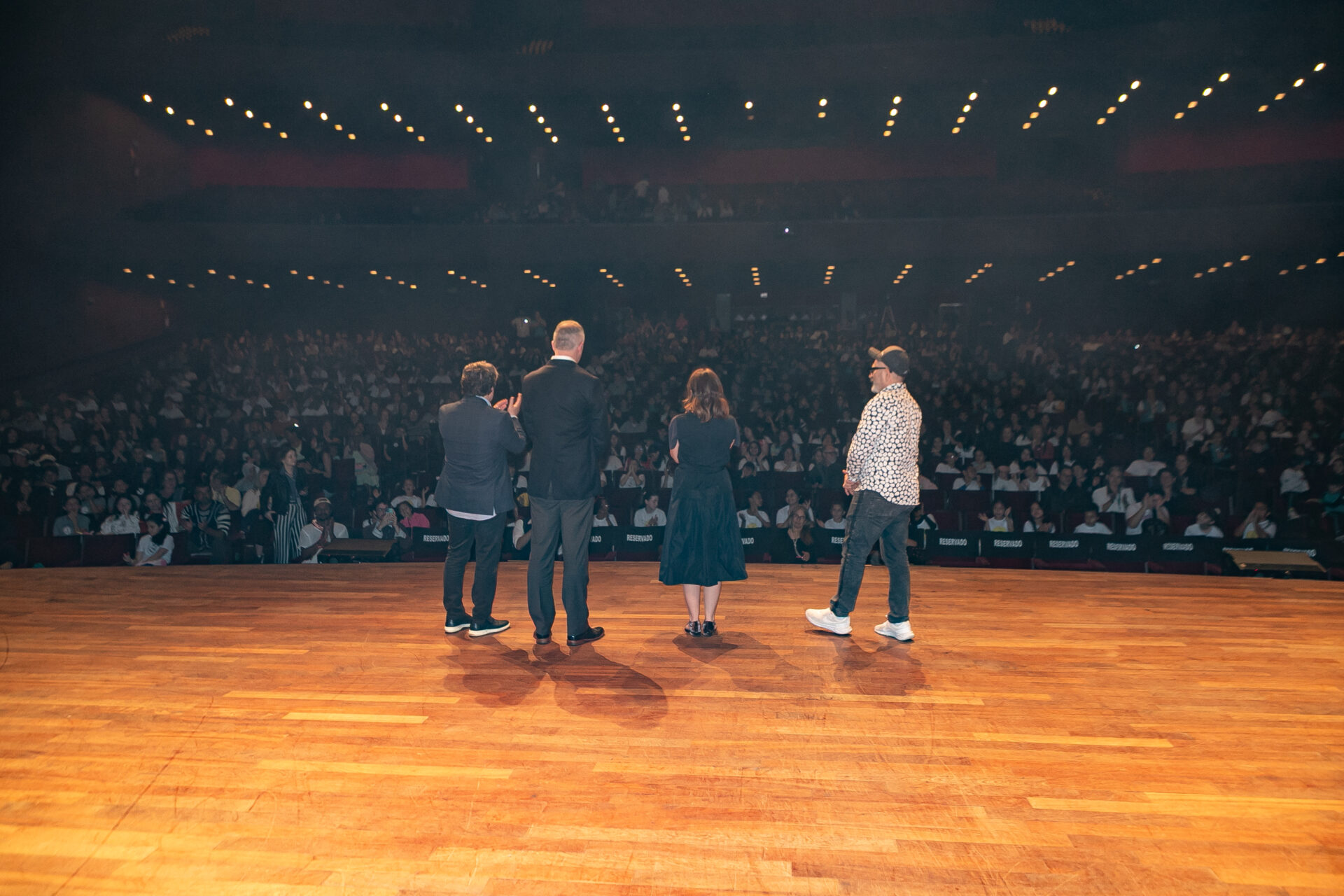 Reforma concluída: telhado do Teatro Guaíra ganha primeira revitalização em 50 anos