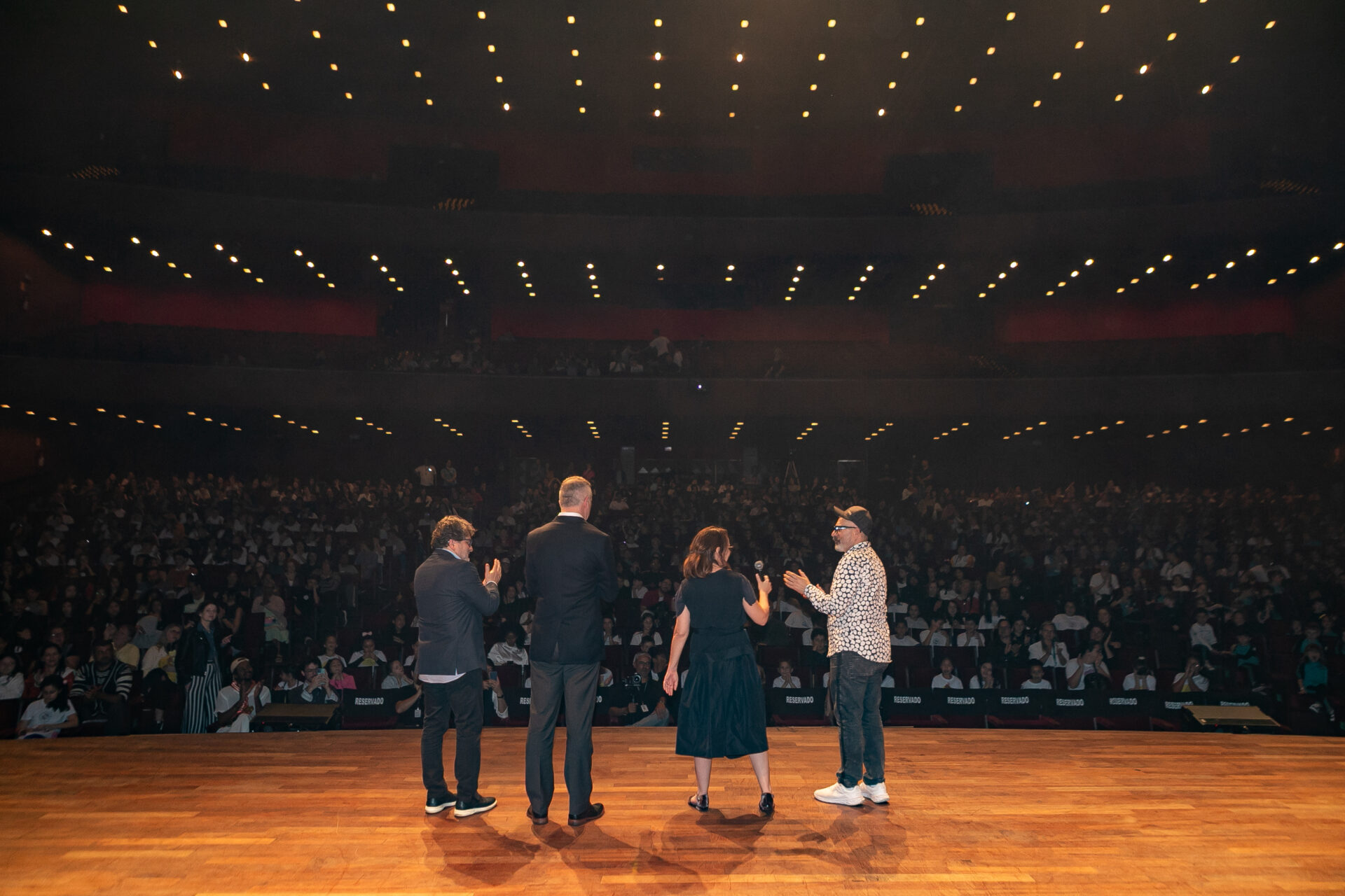 Reforma concluída: telhado do Teatro Guaíra ganha primeira revitalização em 50 anos