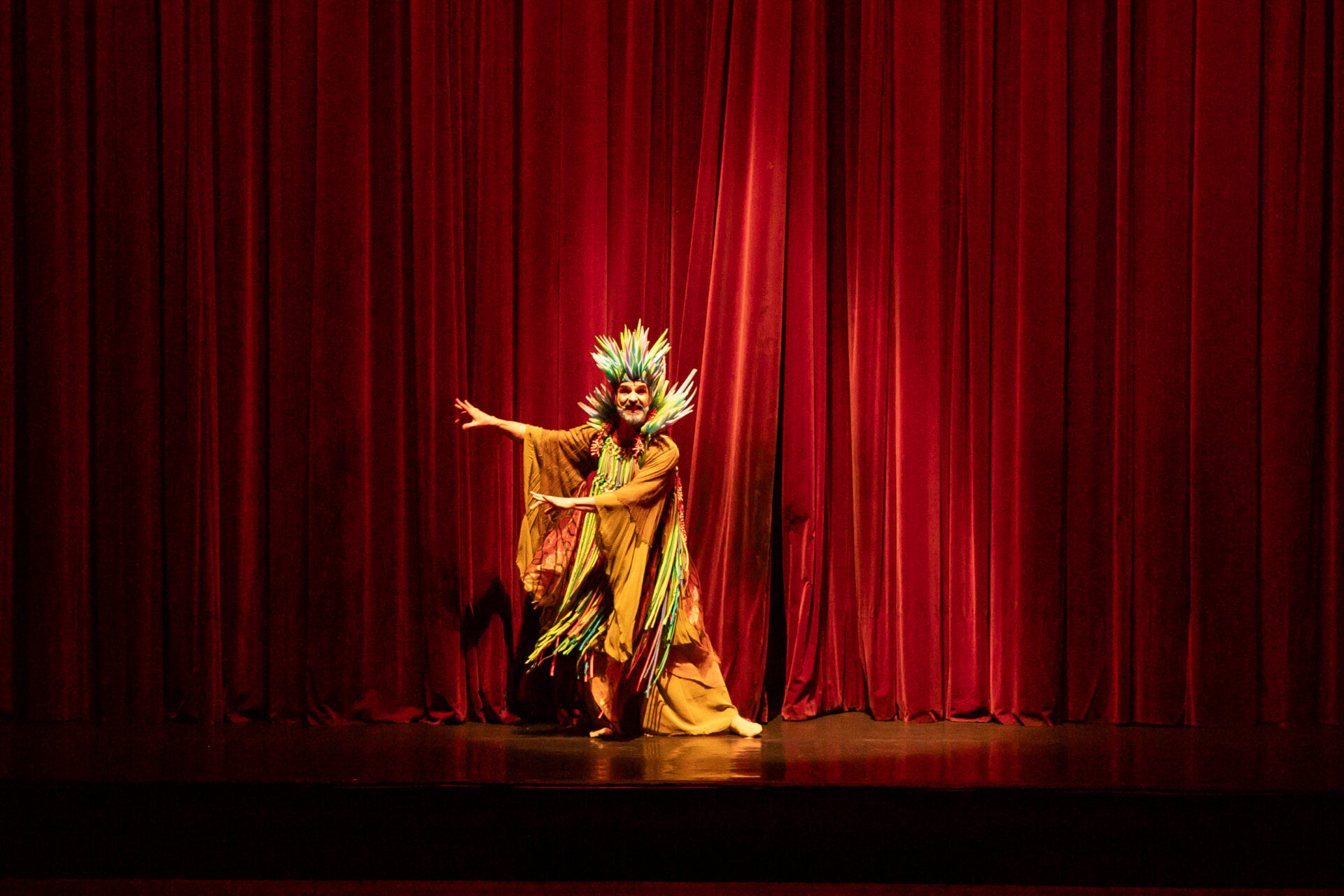 Reforma concluída: telhado do Teatro Guaíra ganha primeira revitalização em 50 anos