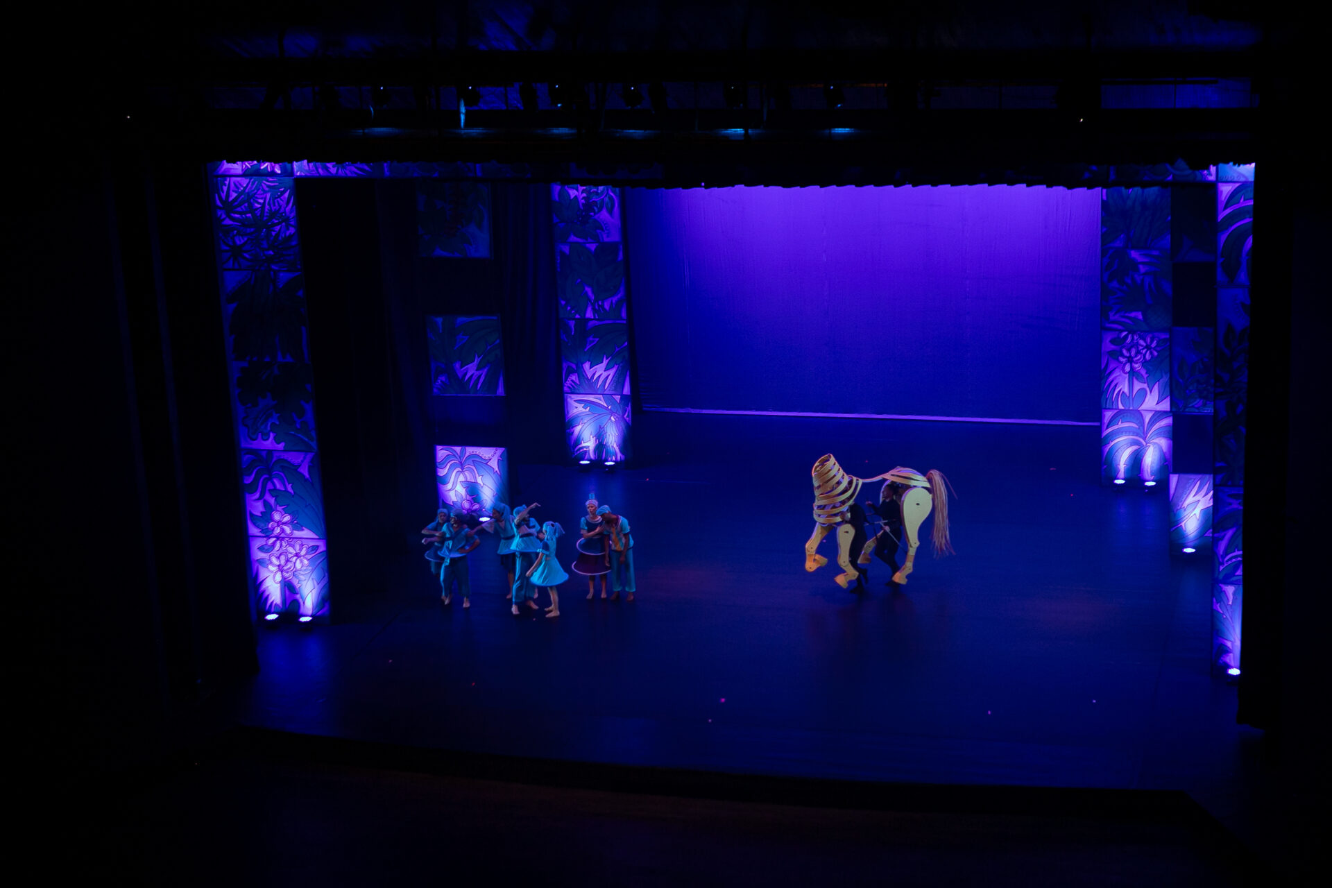 Reforma concluída: telhado do Teatro Guaíra ganha primeira revitalização em 50 anos