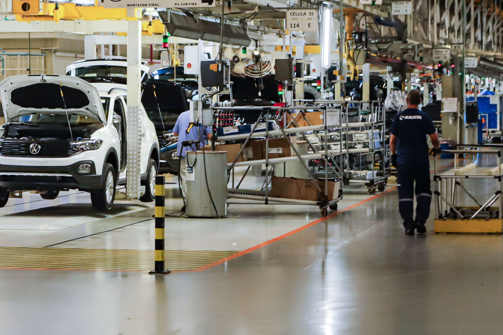Com indústria como motor, Paraná tem 26,1 mil vagas nas Agências do Trabalhador