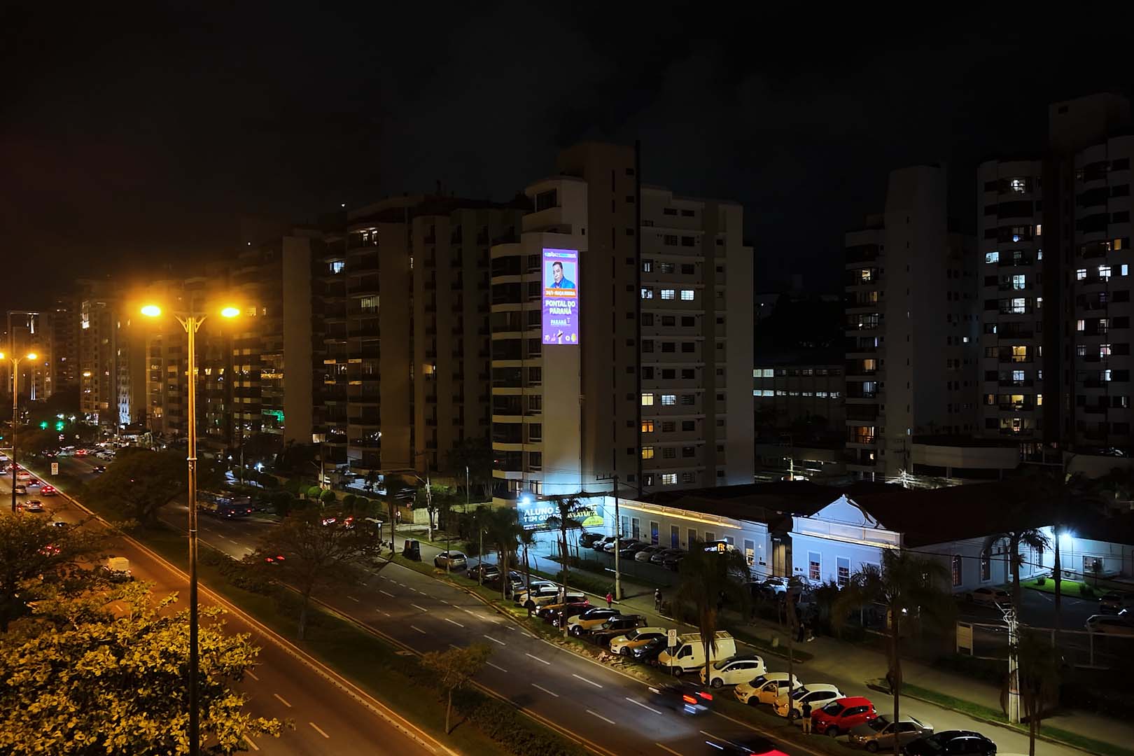 Programação do Verão Maior Paraná é exibida em pontos turísticos do Brasil