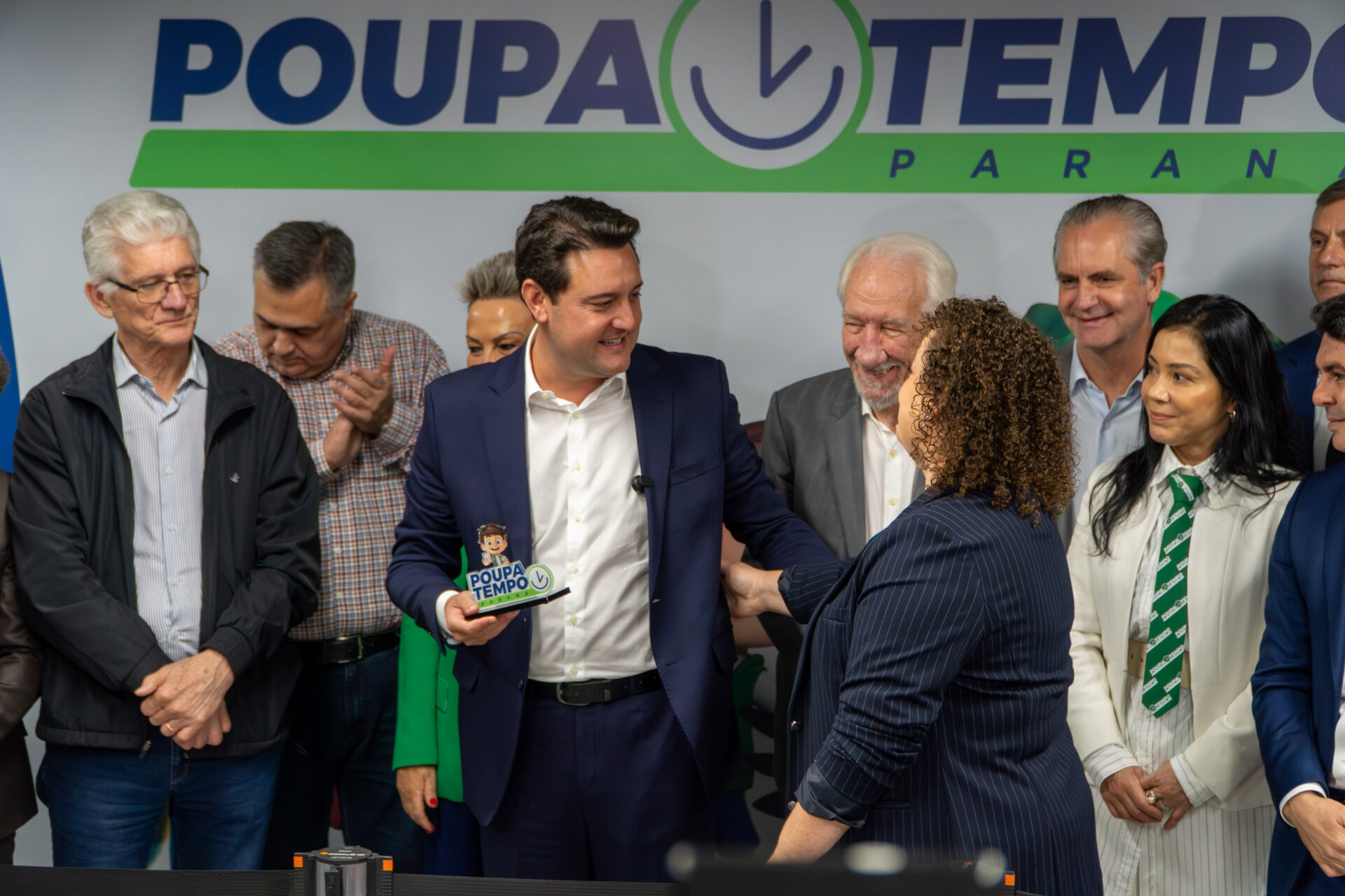 Primeiros usuários aprovam velocidade do atendimento do Poupatempo Paraná