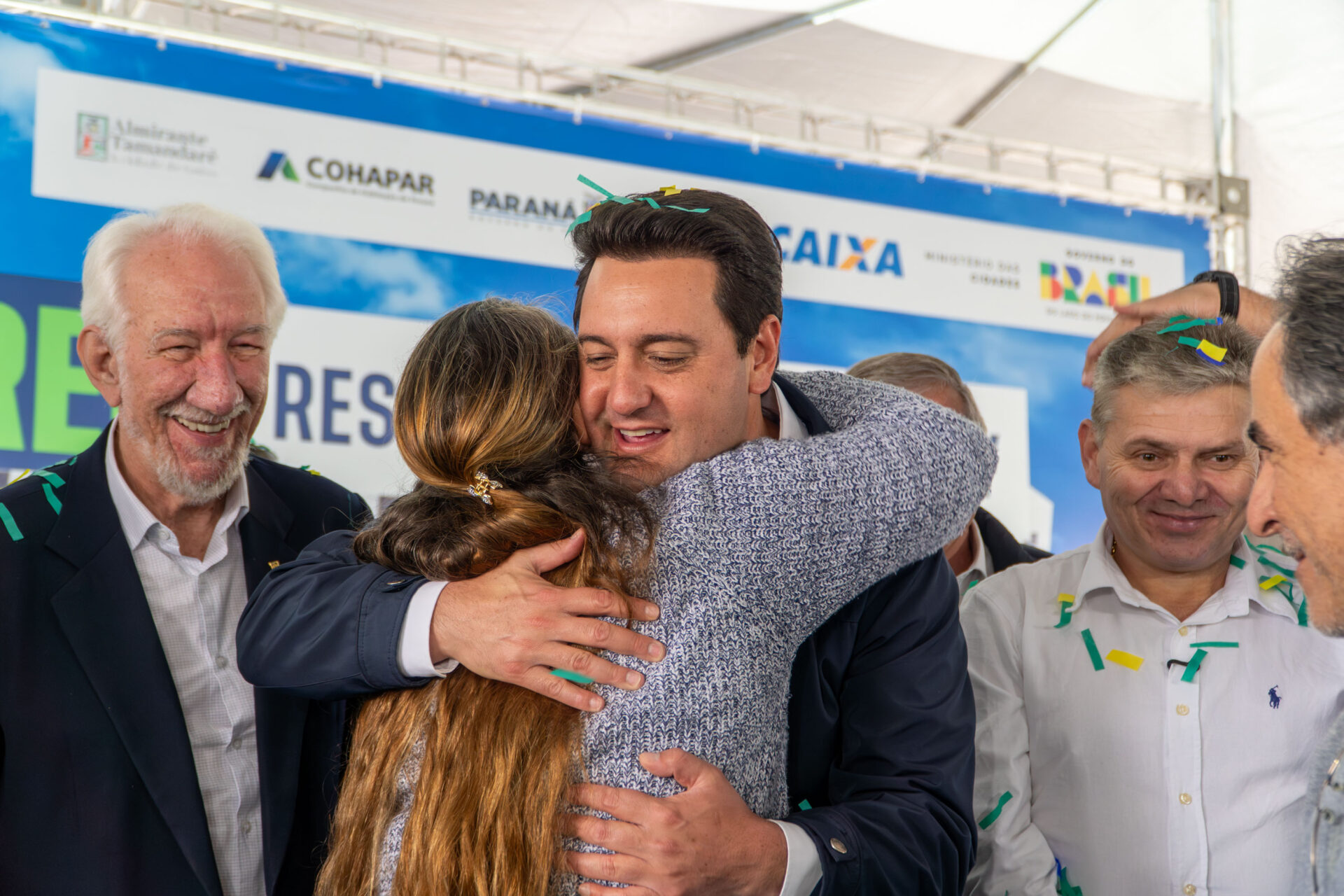 Governador inaugura condomínio clube com 846 apartamentos em Almirante Tamandaré