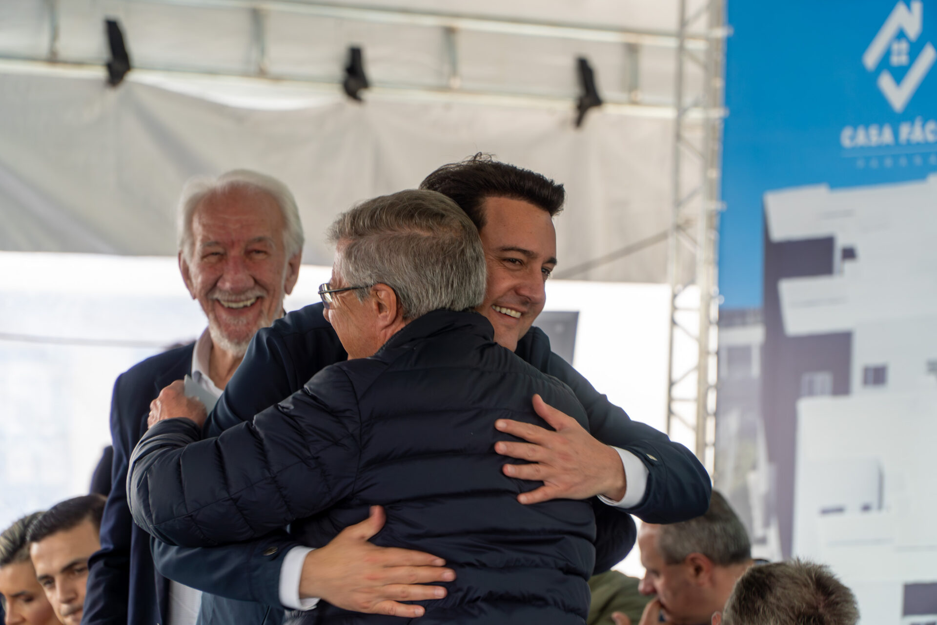 Governador inaugura condomínio clube com 846 apartamentos em Almirante Tamandaré