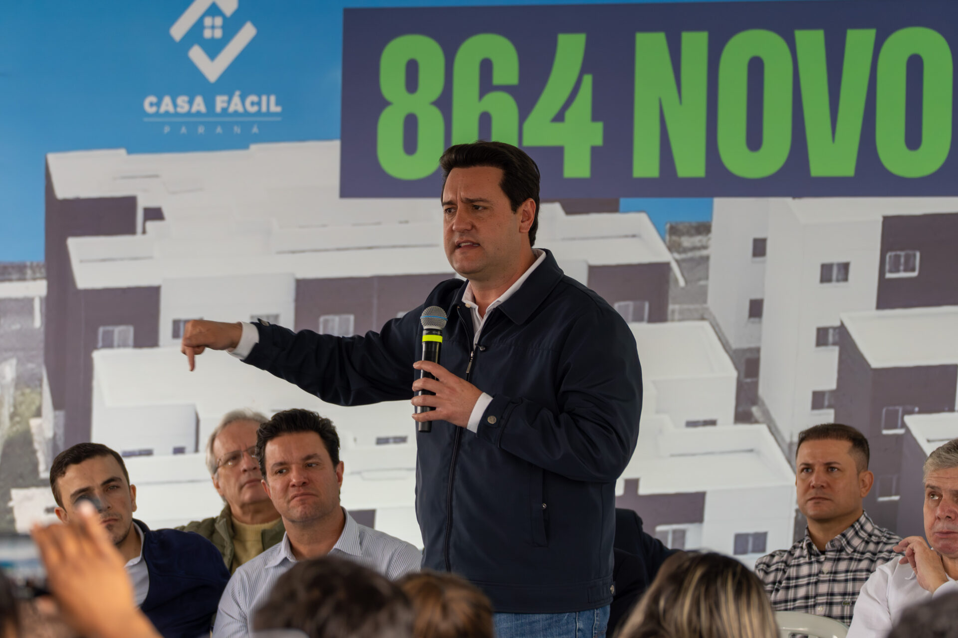 Governador inaugura condomínio clube com 846 apartamentos em Almirante Tamandaré