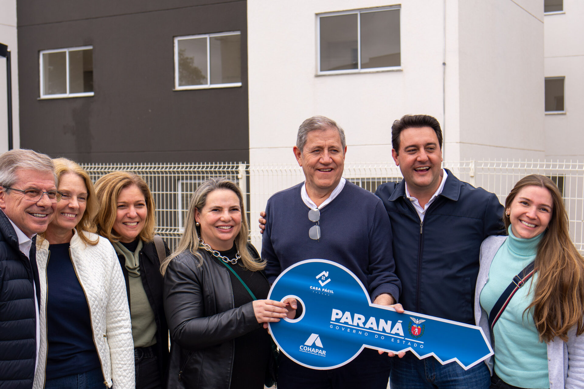 Governador inaugura condomínio clube com 846 apartamentos em Almirante Tamandaré