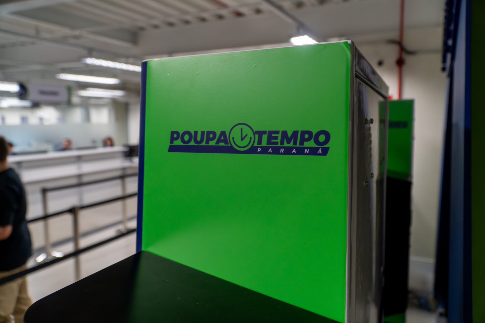 Primeiros usuários aprovam velocidade do atendimento do Poupatempo Paraná
