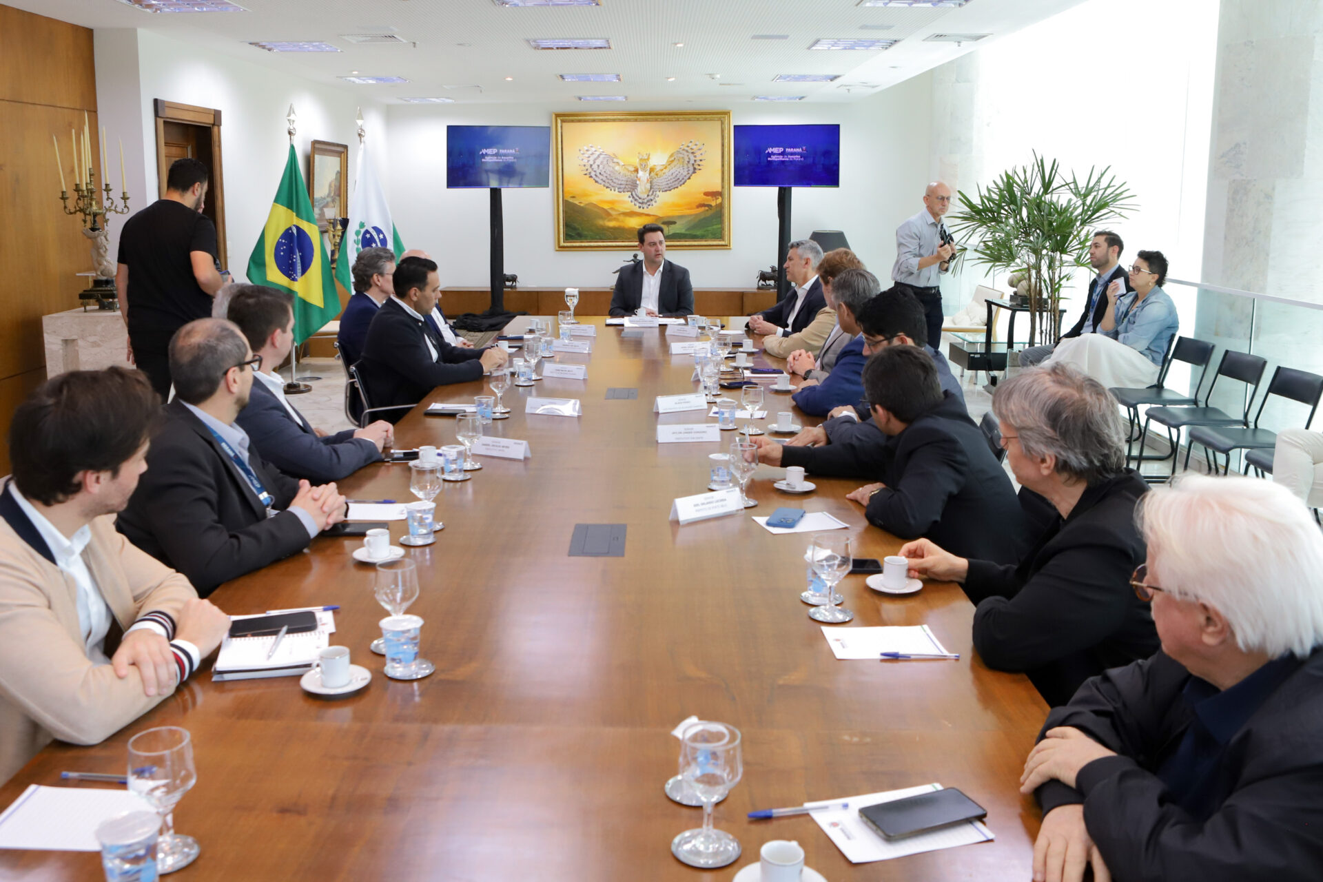 Governador recebe comitiva de prefeitos de Santa Catarina interessada no BUD
