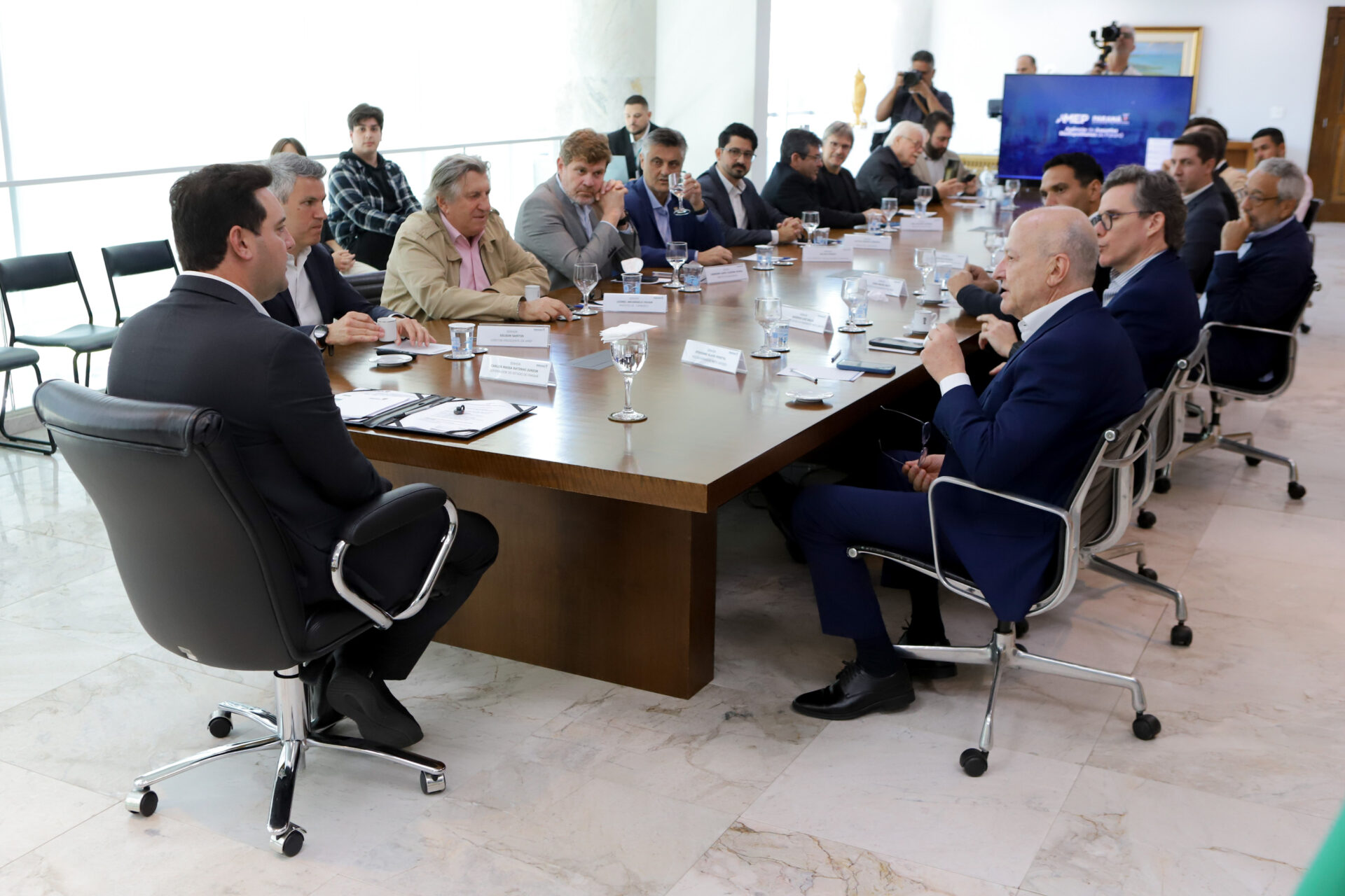 Governador recebe comitiva de prefeitos de Santa Catarina interessada no BUD