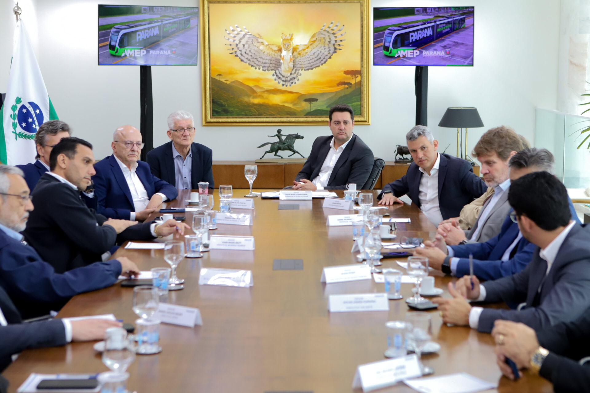 Governador recebe comitiva de prefeitos de Santa Catarina interessada no BUD