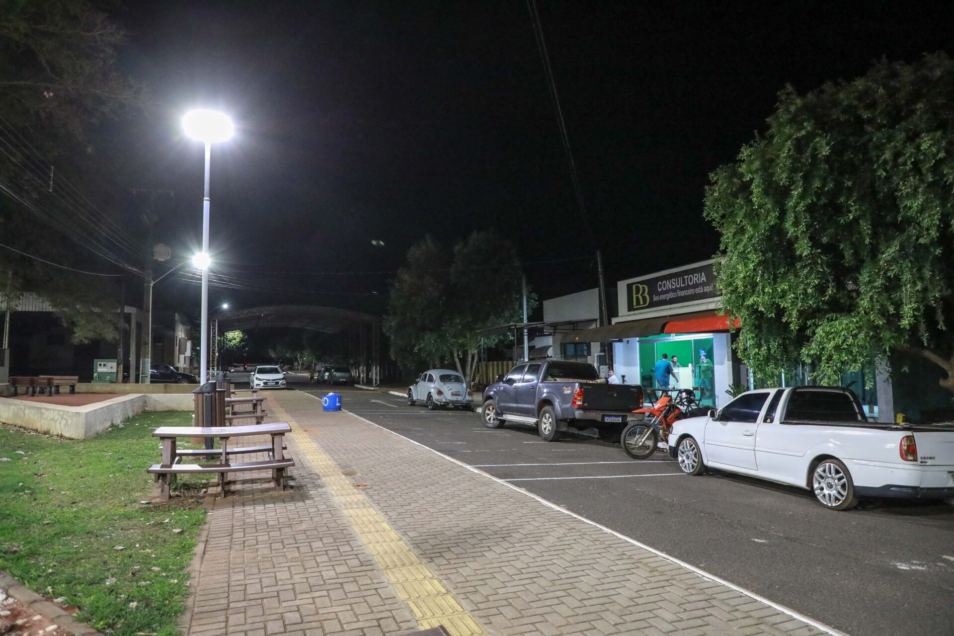 Governo abre licitação de R$ 245 milhões para instalar luminárias em LED nos municípios