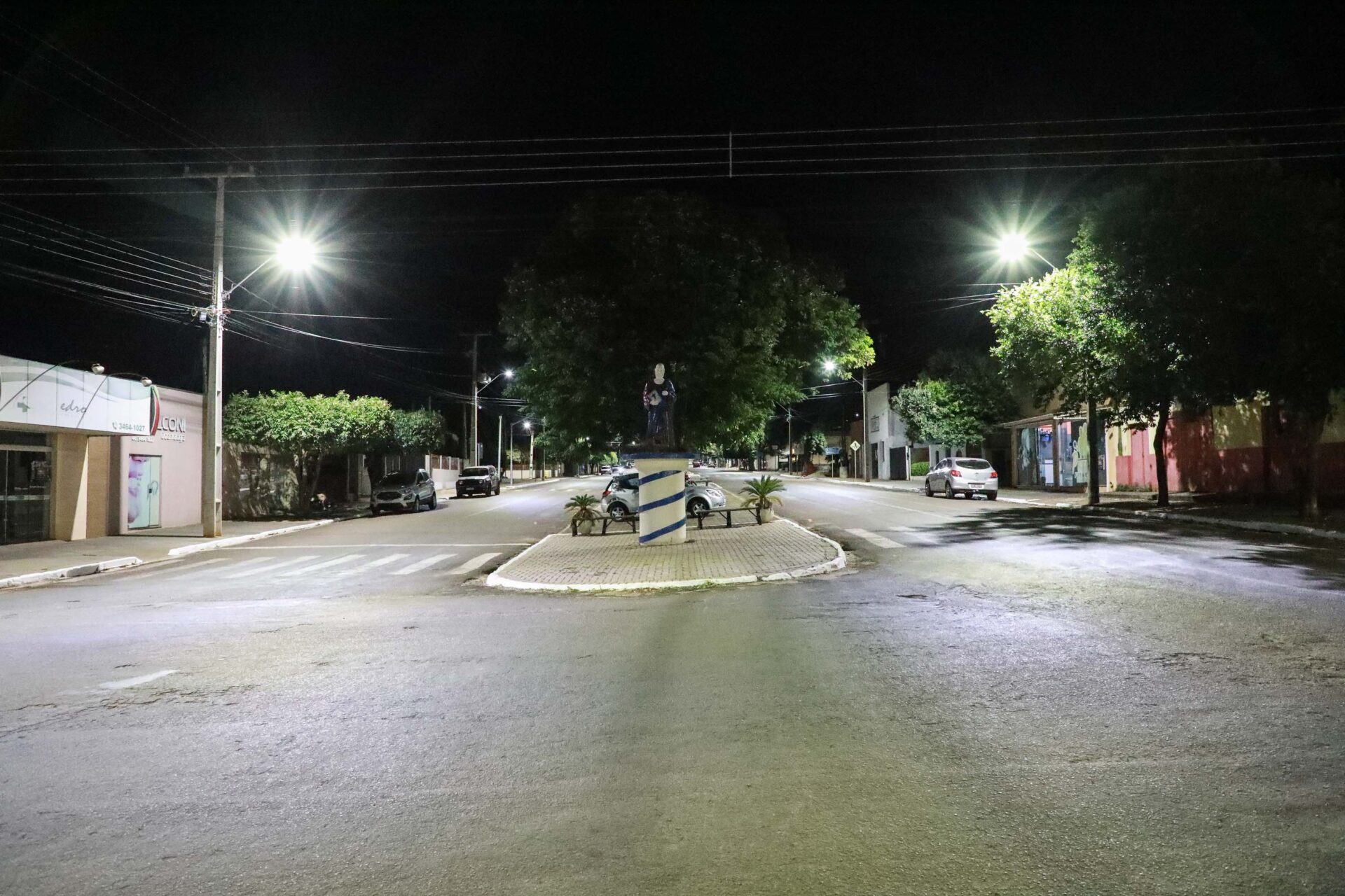 Governo abre licitação de R$ 245 milhões para instalar luminárias em LED nos municípios