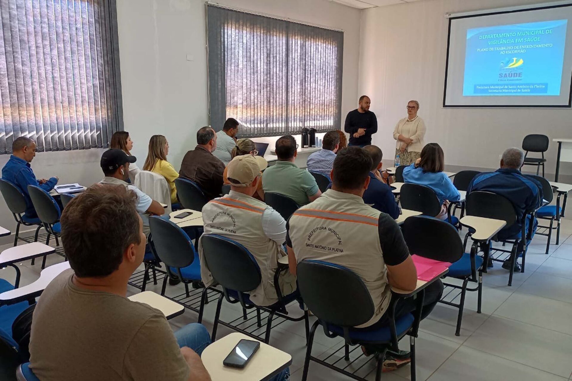 Prevenção de acidentes com escorpião mobiliza comunidade no Norte Pioneiro