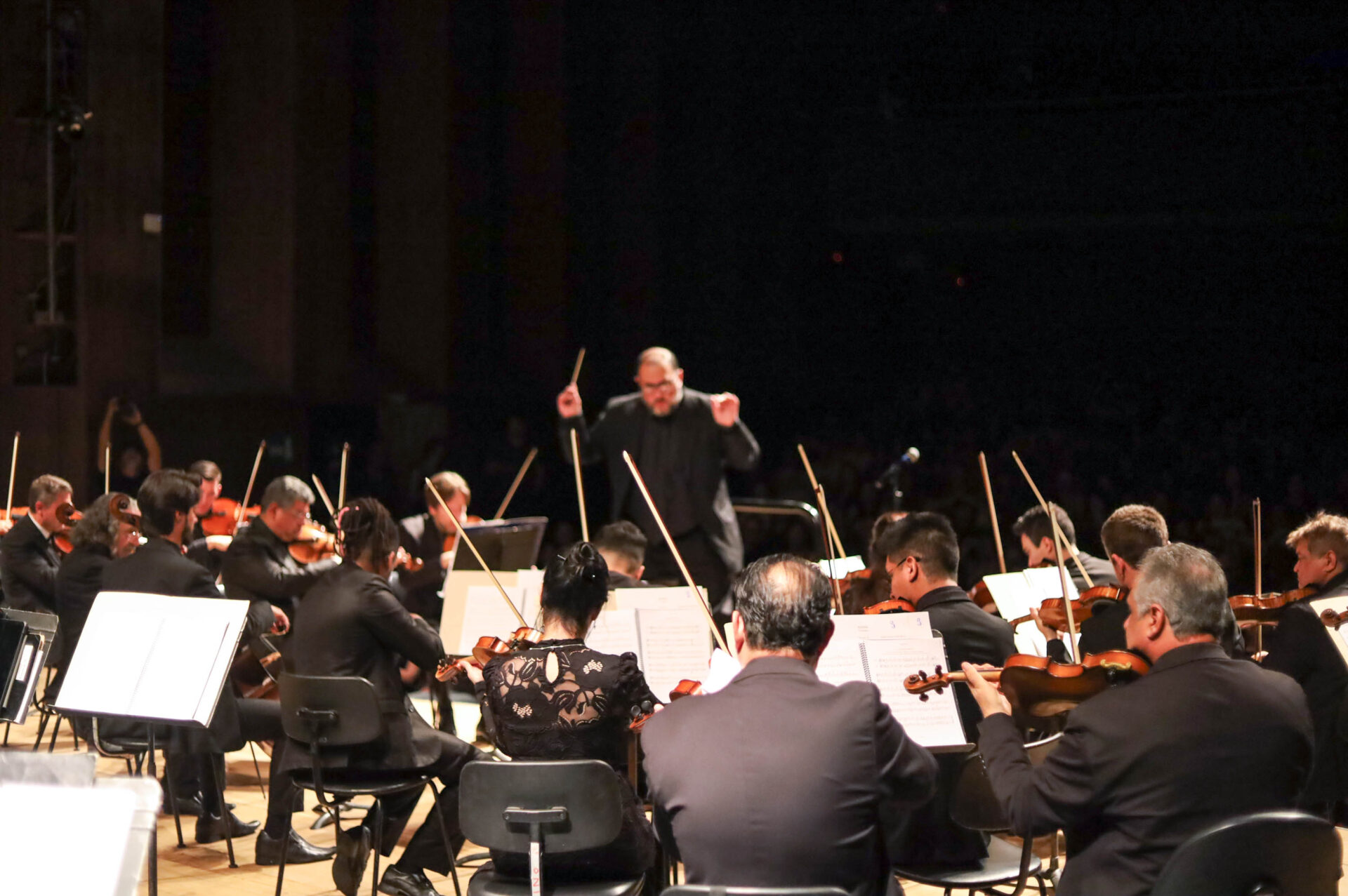Orquestra Sinfônica do Paraná abre o Festival de Música de Maringá e encanta o público