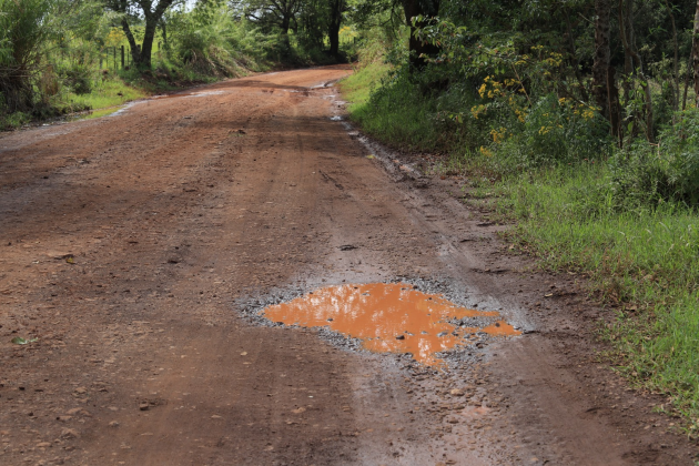 AVANÇO NA ÁREA RURAL | Prefeito Renato Silva determina início de pavimentação asfáltica em estrada rural no distrito de Juvinópolis