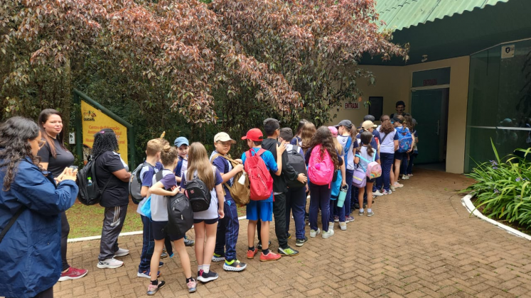 EDUCAÇÃO AMBIENTAL |  Zoológico de Cascavel celebra Semana das Crianças com programação especial para escolas