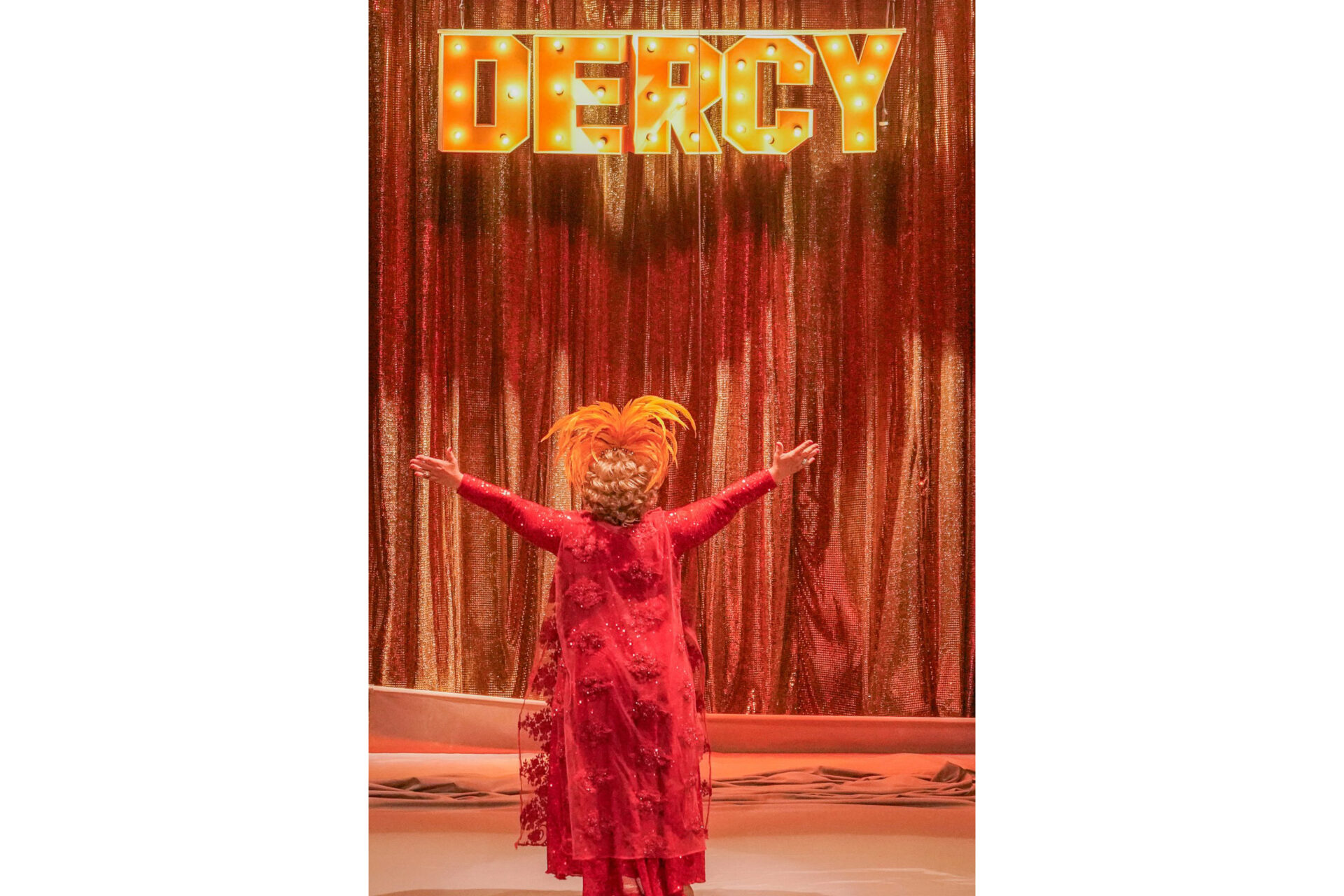 53º Festival de Teatro da UEPG abre programação com tributo a Dercy e encerra com Paulo Betti
