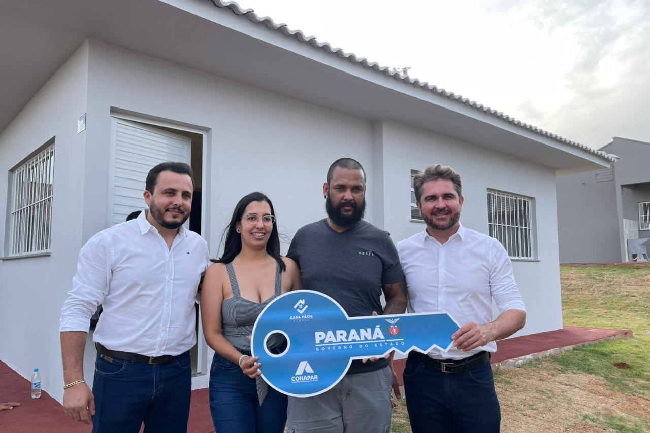 Cohapar entrega novo residencial para 45 famílias em Quinta do Sol