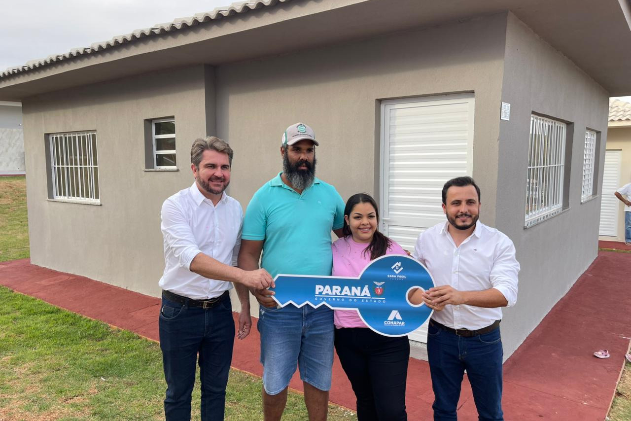 Cohapar entrega novo residencial para 45 famílias em Quinta do Sol