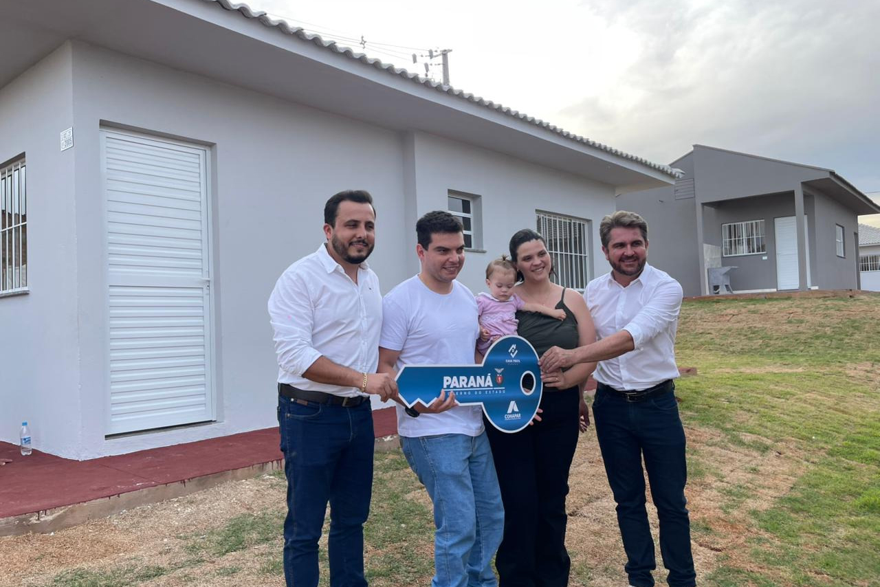 Cohapar entrega novo residencial para 45 famílias em Quinta do Sol