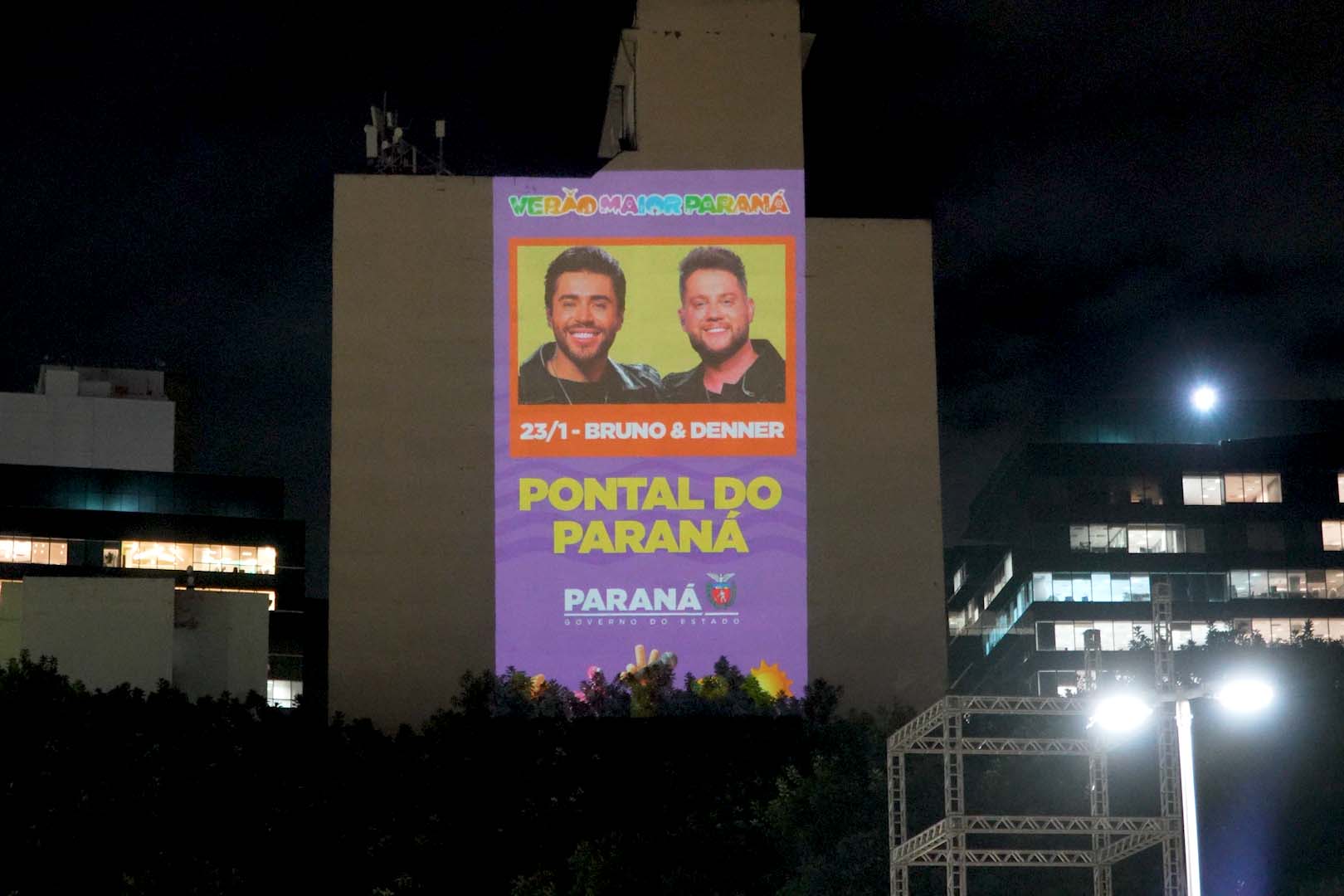 Programação do Verão Maior Paraná é exibida em pontos turísticos do Brasil