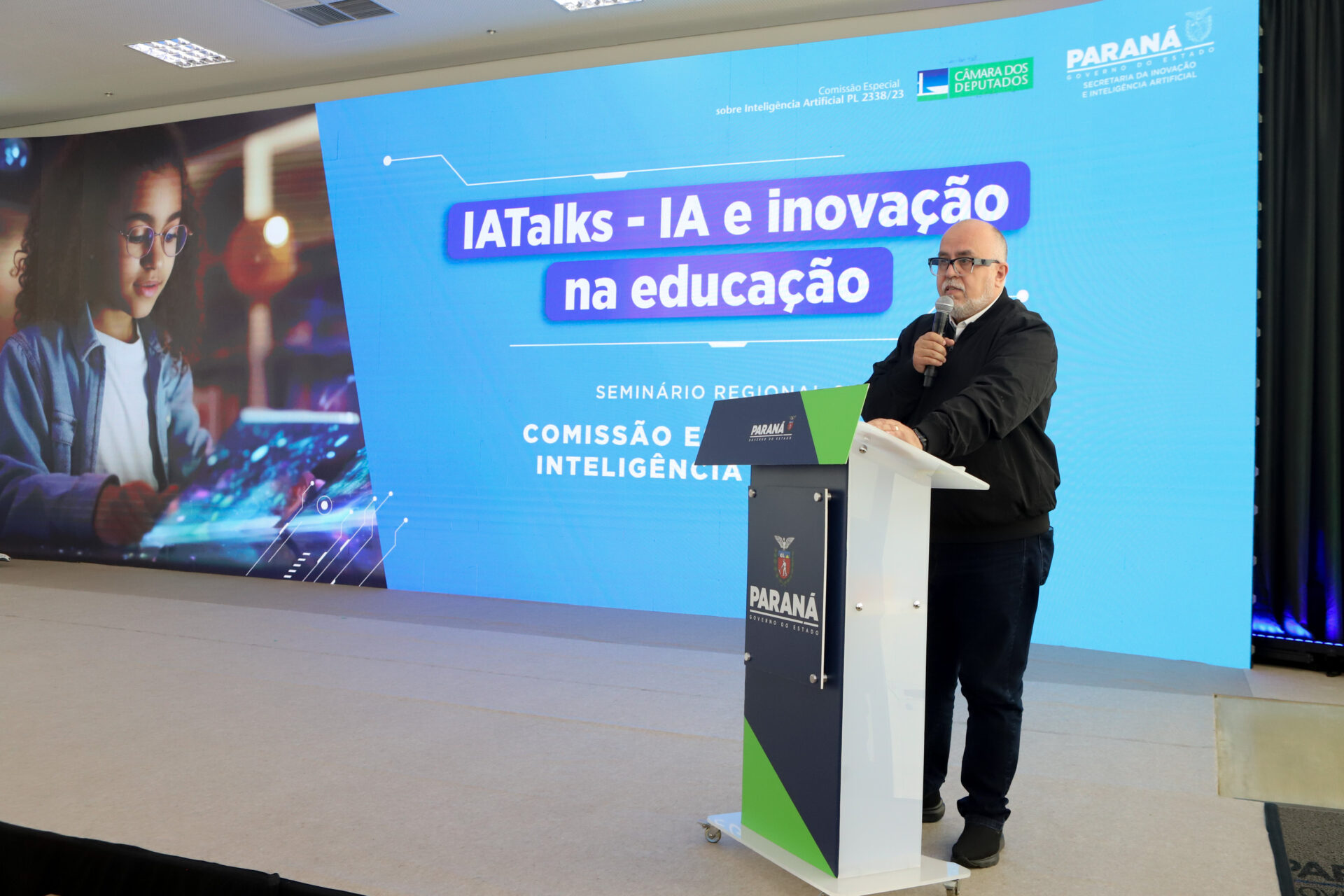 Com apoio do Estado, seminário debate Inteligência Artificial na educação
