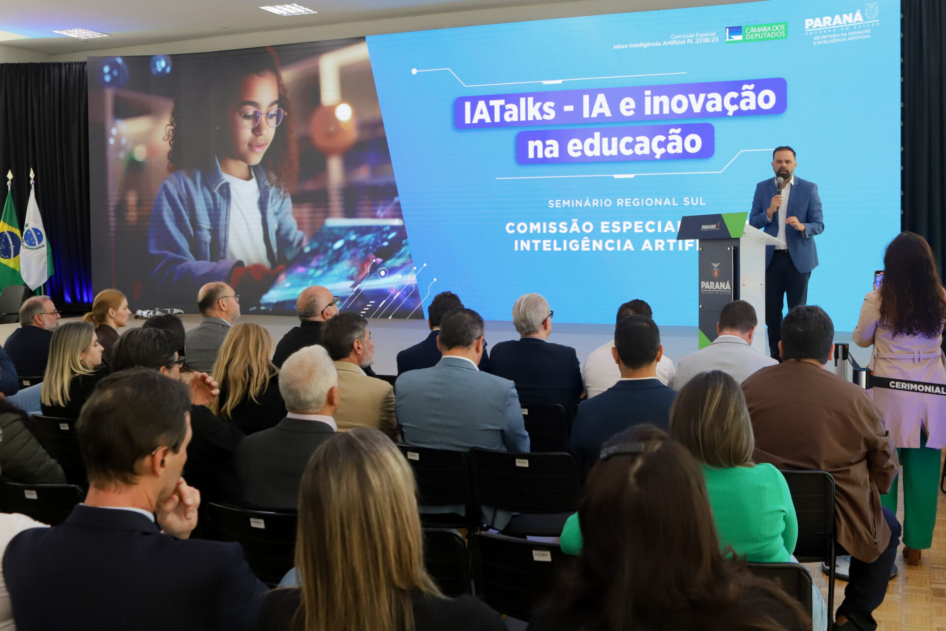 Com apoio do Estado, seminário debate Inteligência Artificial na educação