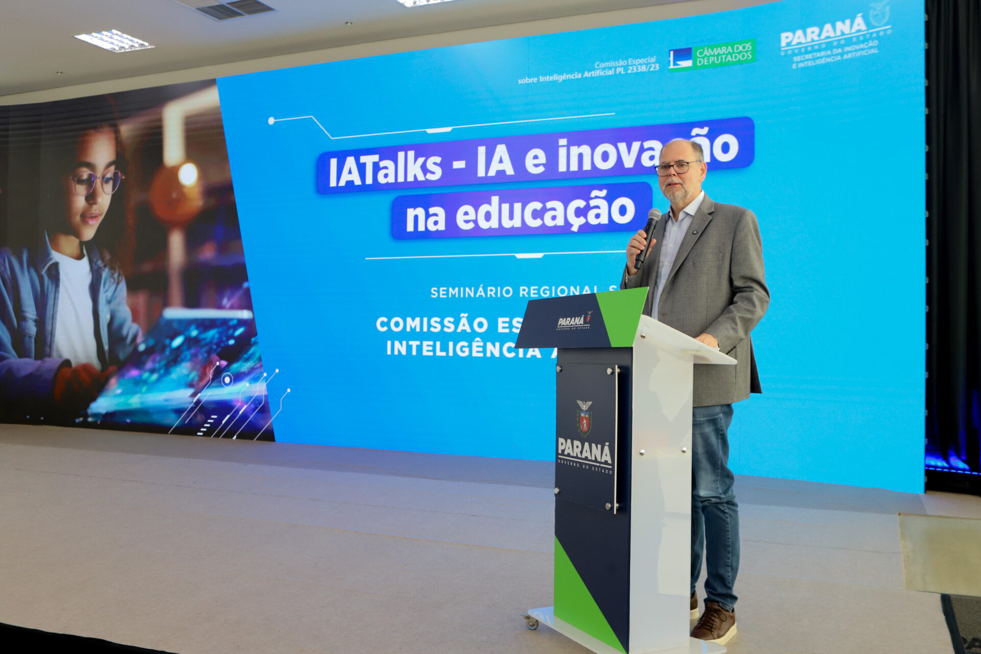 Com apoio do Estado, seminário debate Inteligência Artificial na educação