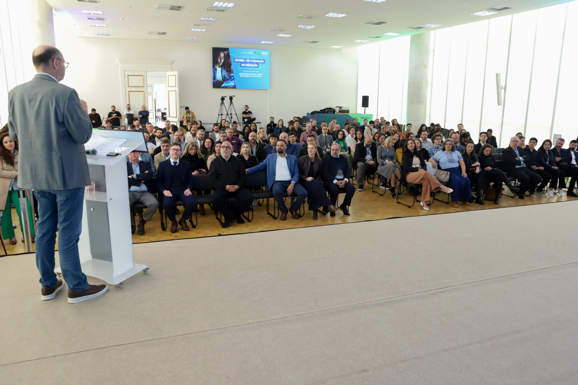 Com apoio do Estado, seminário debate Inteligência Artificial na educação