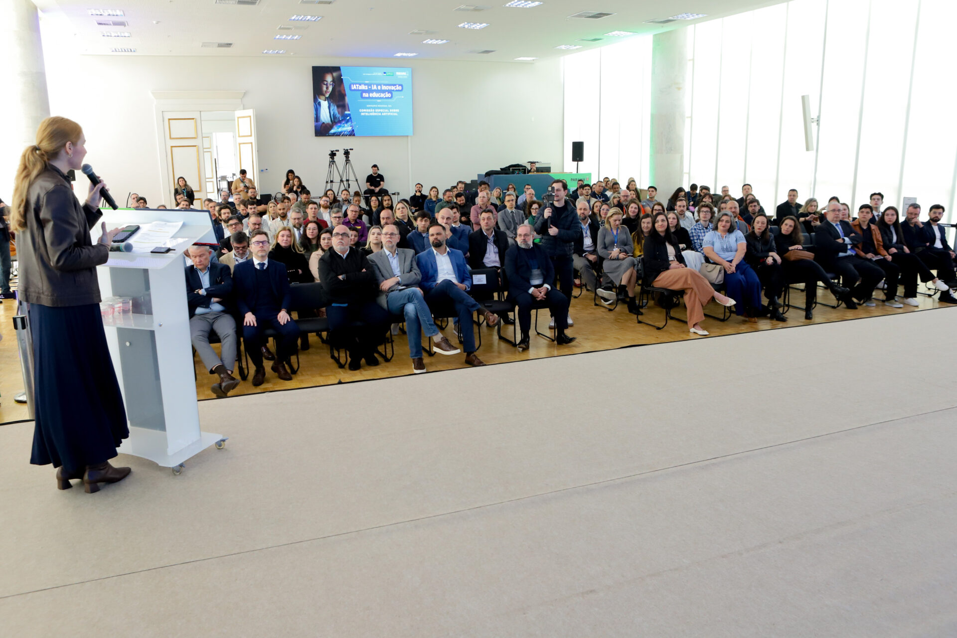 Com apoio do Estado, seminário debate Inteligência Artificial na educação